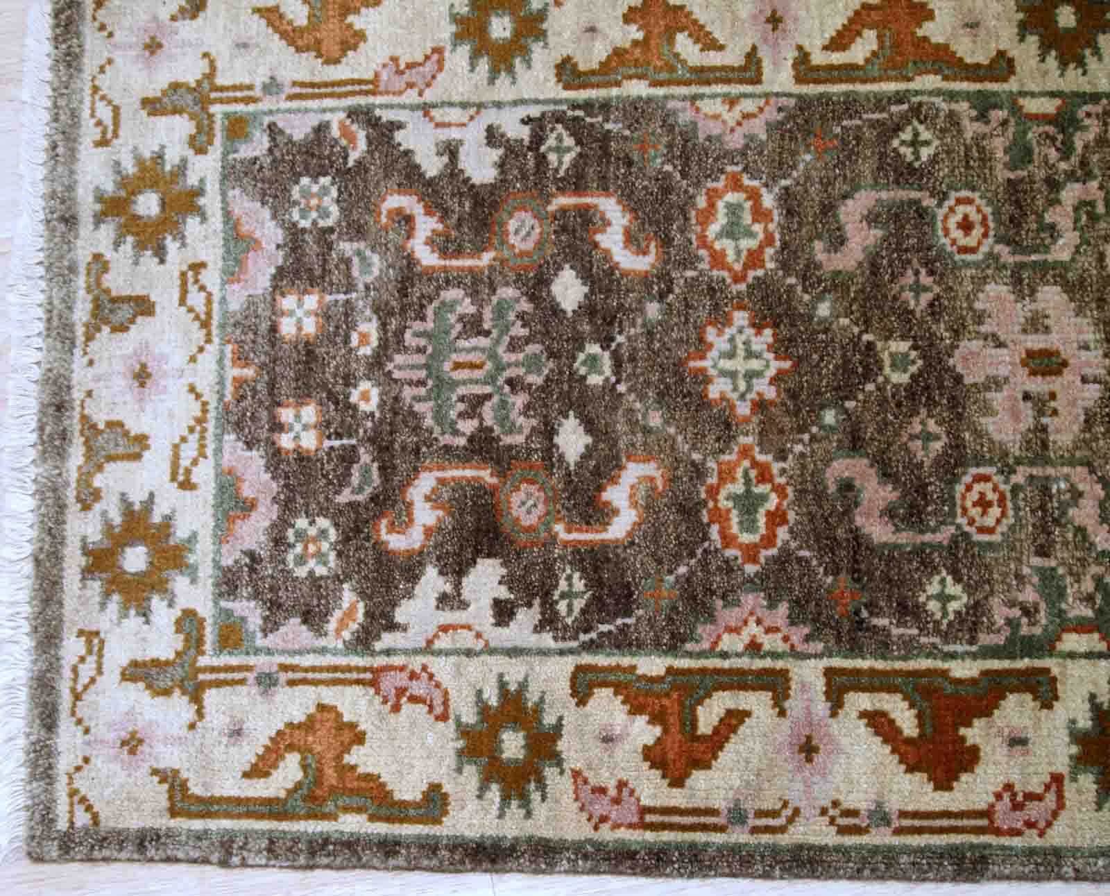 Vintage Indian Mahal handmade carpet 64cm x 97cm 1980s