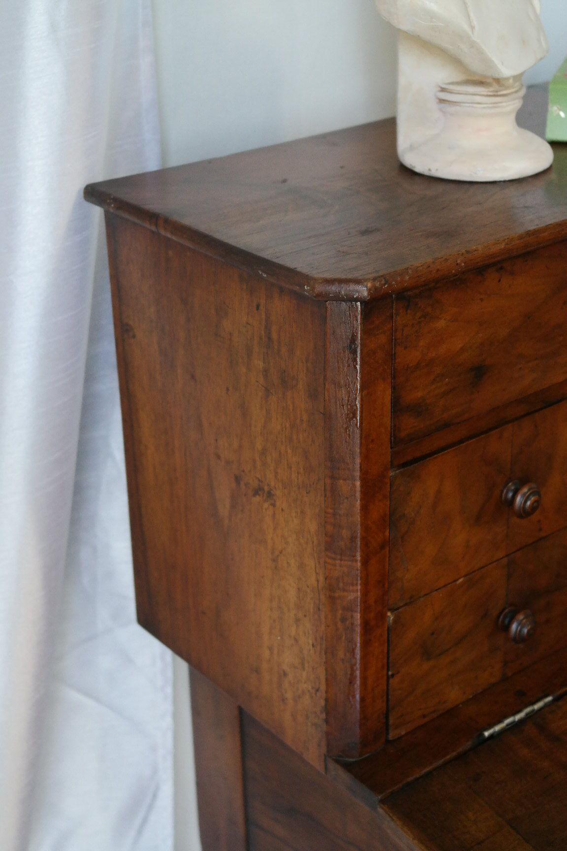 Secretary desk happiness of the day Louis Phillipe in walnut