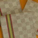 Lot de 3 torchons en métis linge basque. Etat neuf.