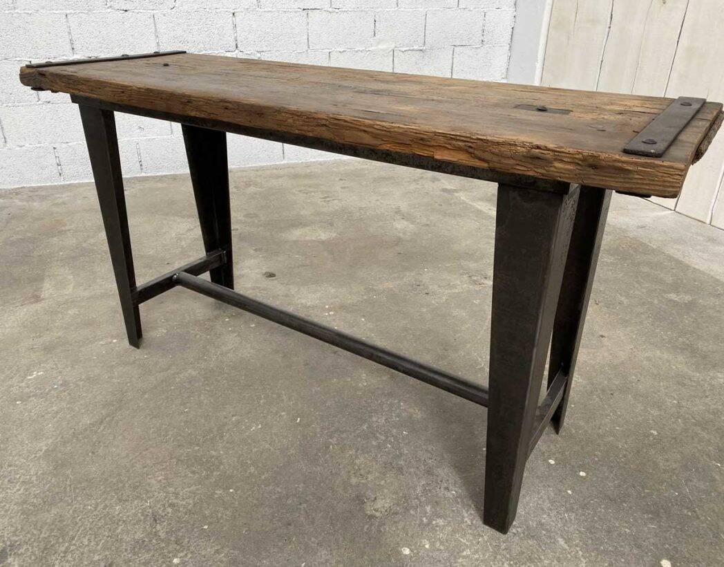 Small industrial console