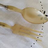 Salad servers in horn and silver metal