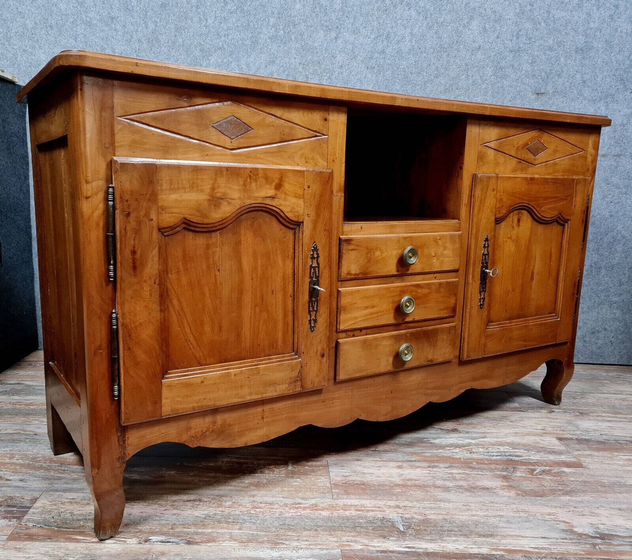 Buffet en enfilade époque Louis XV en merisier massif vers 1800