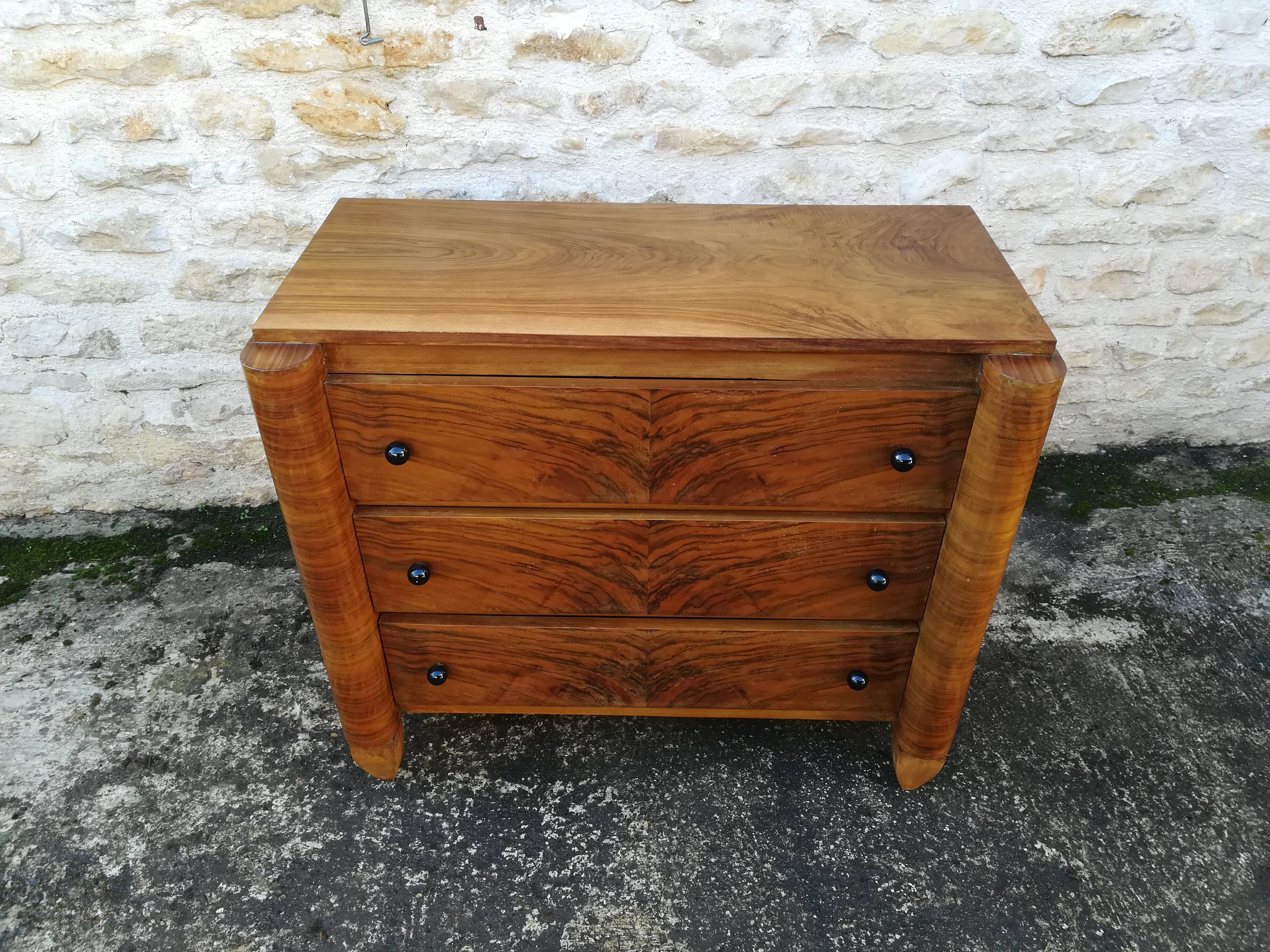 Vintage chest of drawers