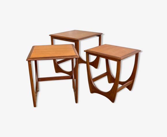 Teak trundle coffee table