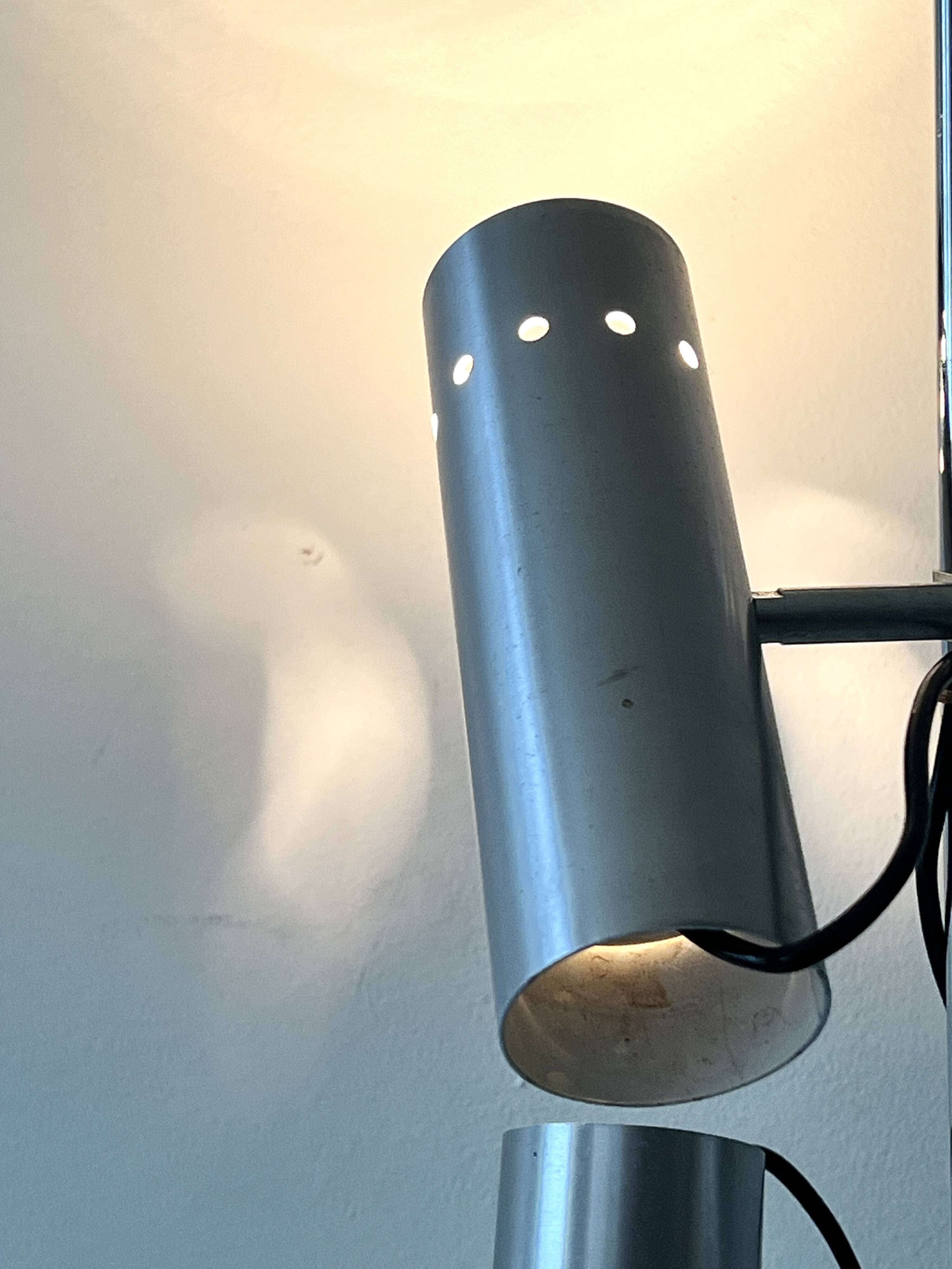 Chrome metal floor lamp with 3 spots by Alain Richard, design 1970.