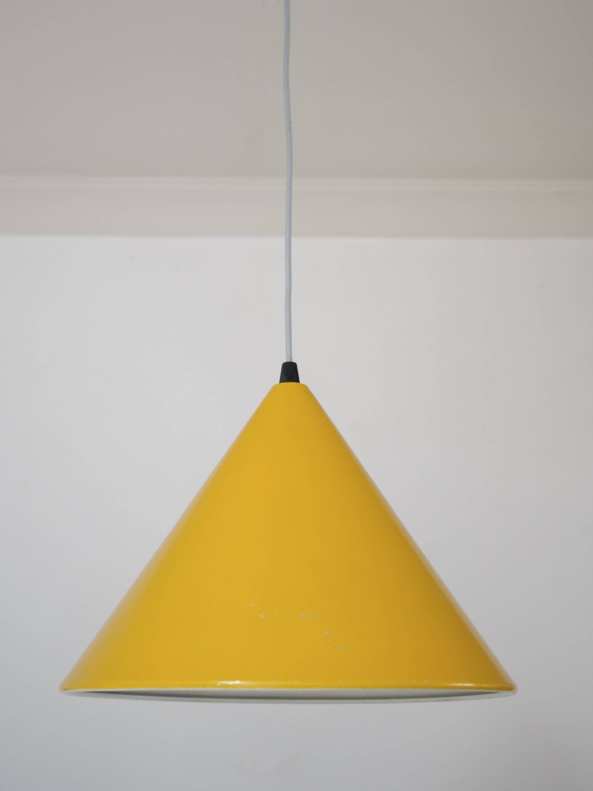 Medium Billiard Pendant Lamp by Arne Jacobsen