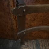 Chaise en bois ancien