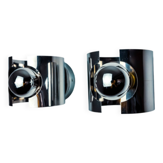 Pair of space age tubular wall lights, chromed metal, Italy, 1970