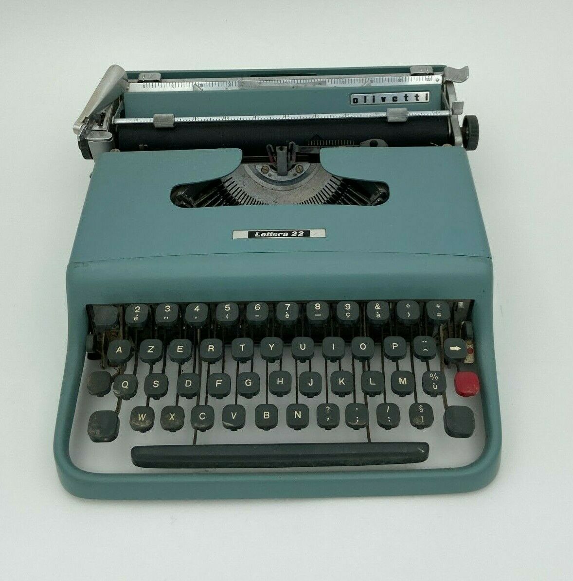 Machine a ecrire portative olivetti lettera 22 6 111 housse 1950 vintage