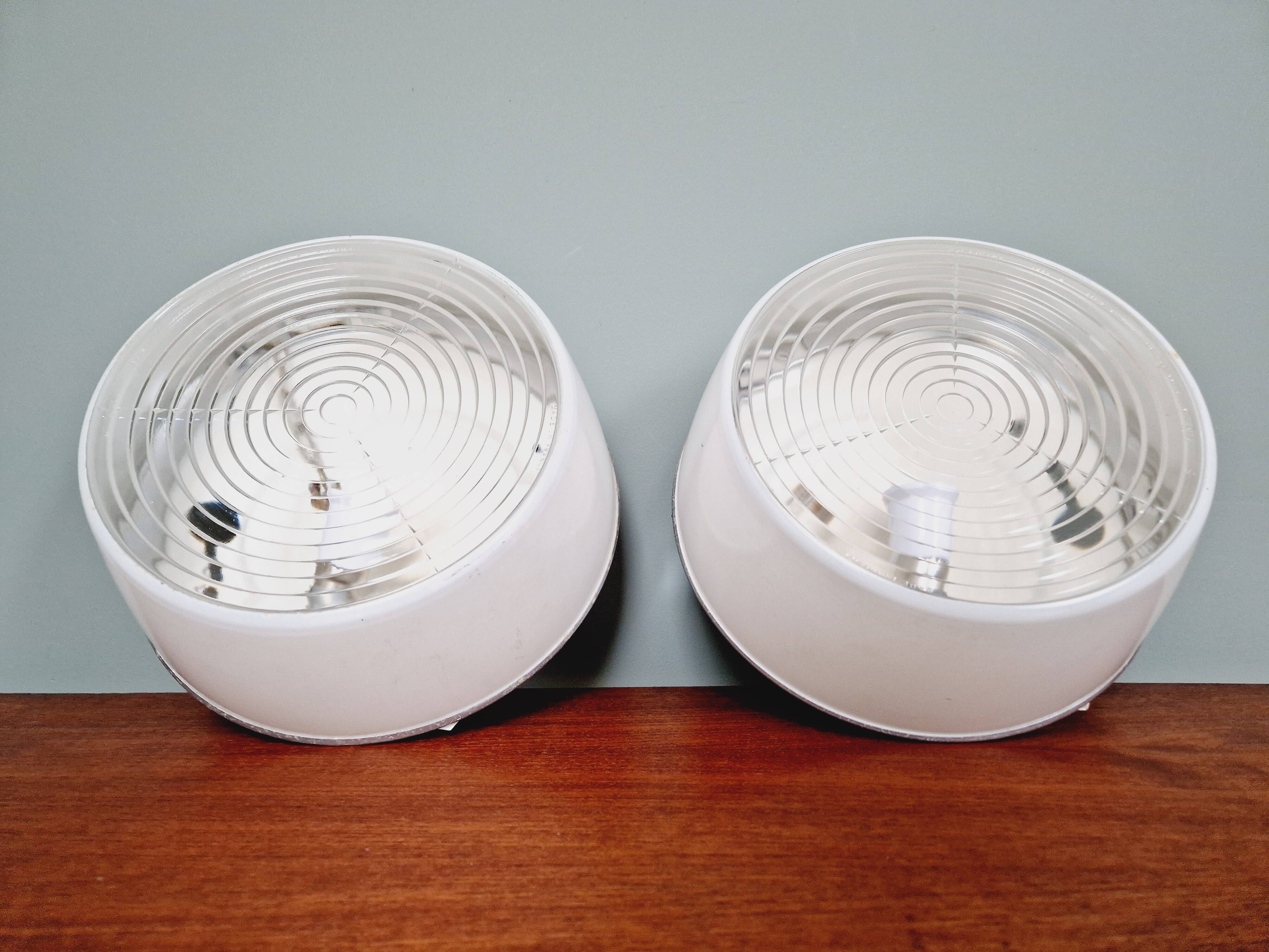 Plafonnier industriel Holophane en verre opaline blanc et transparent (7 disponibles)