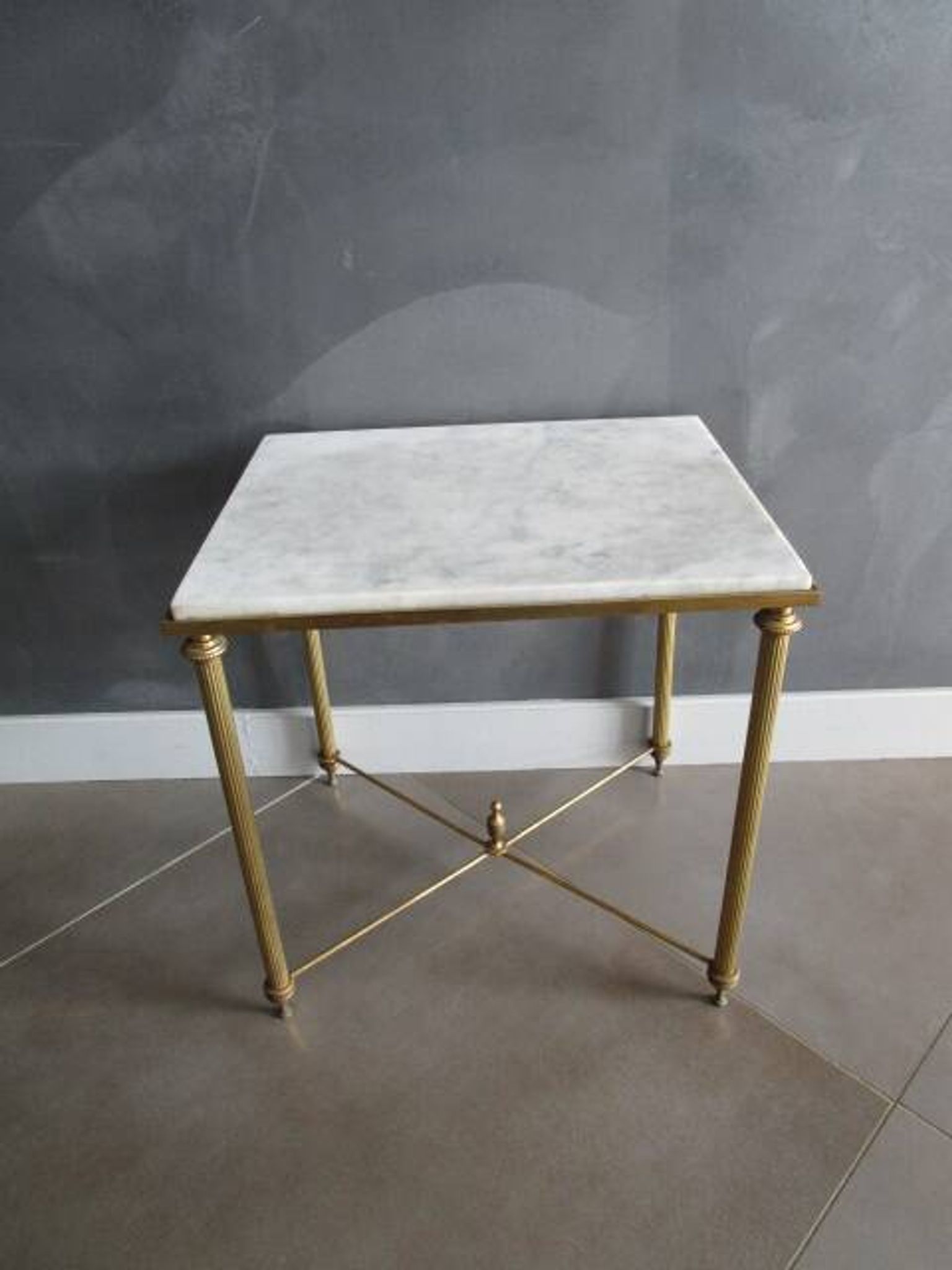 Table d'appoint Hollywood Regency, plateau marbre