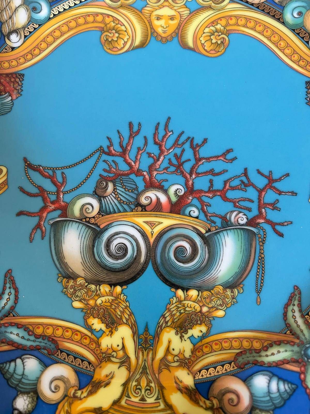 Assiette de présentation Versace pour Rosenthal « Les Trésors de la Mer »,