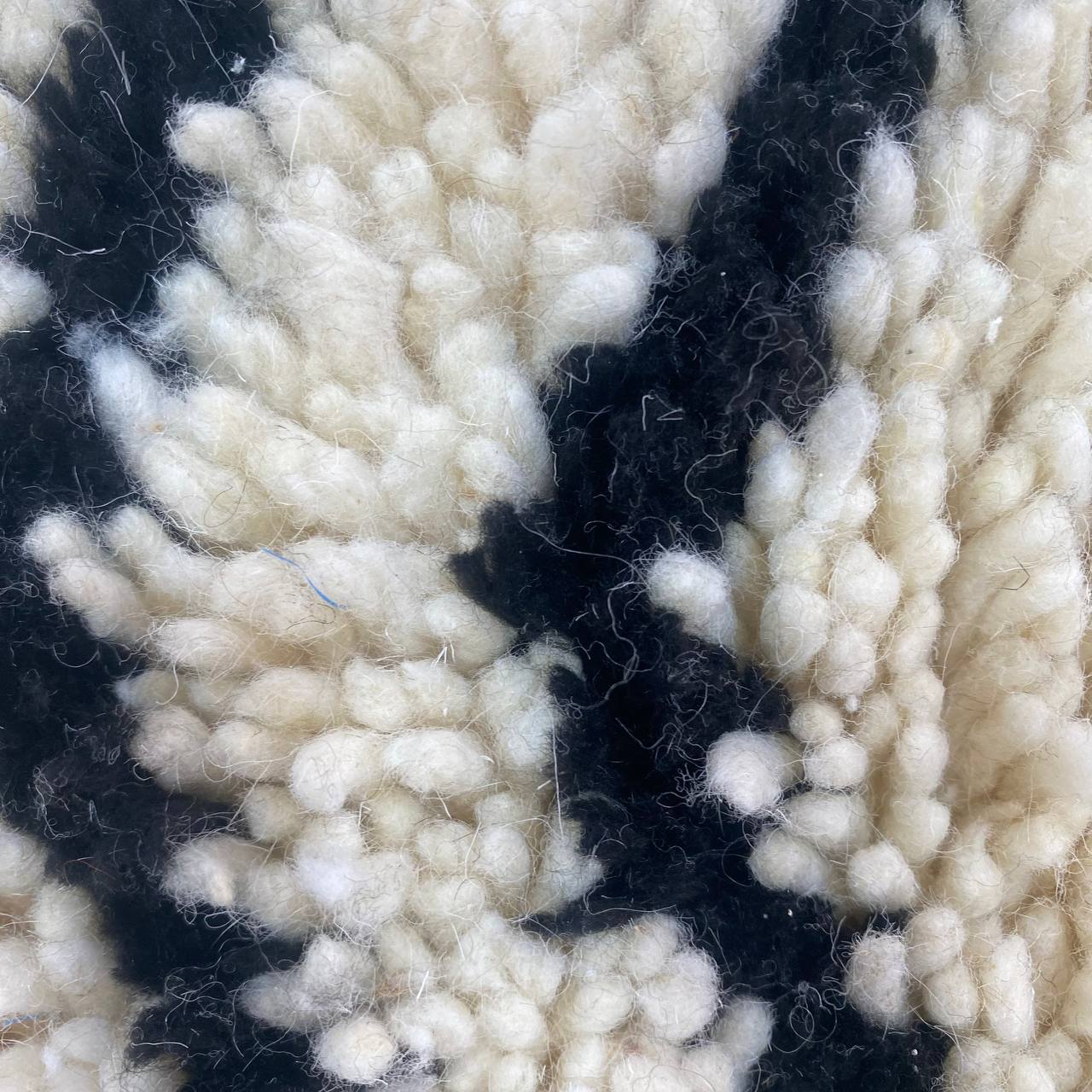 Handmade Moroccan Berber rug 278 x 145 CM