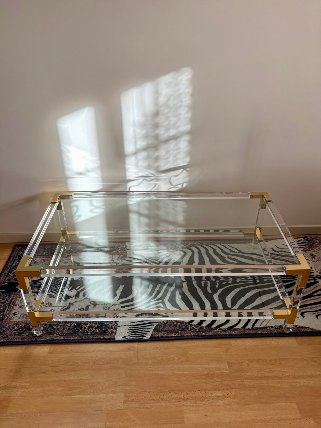 Italian coffee table Fabian, glass, plexiglass and brass, 1970-80.