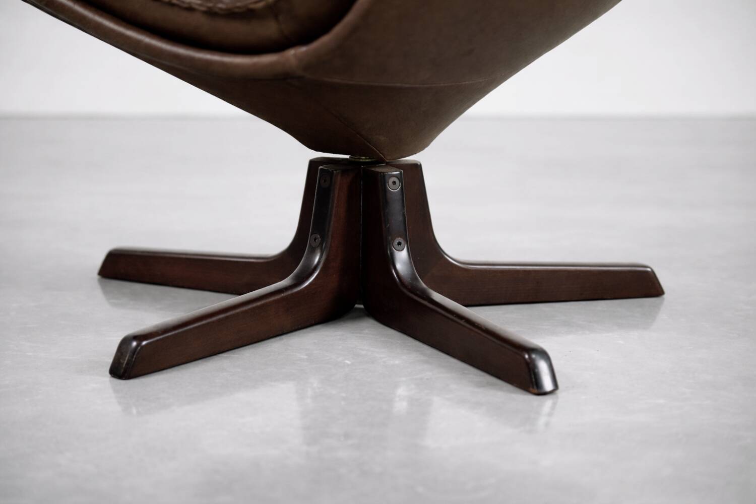 Vintage Mid-Century Danish Modern Leather Adjustable Easy Chair and Ottoman