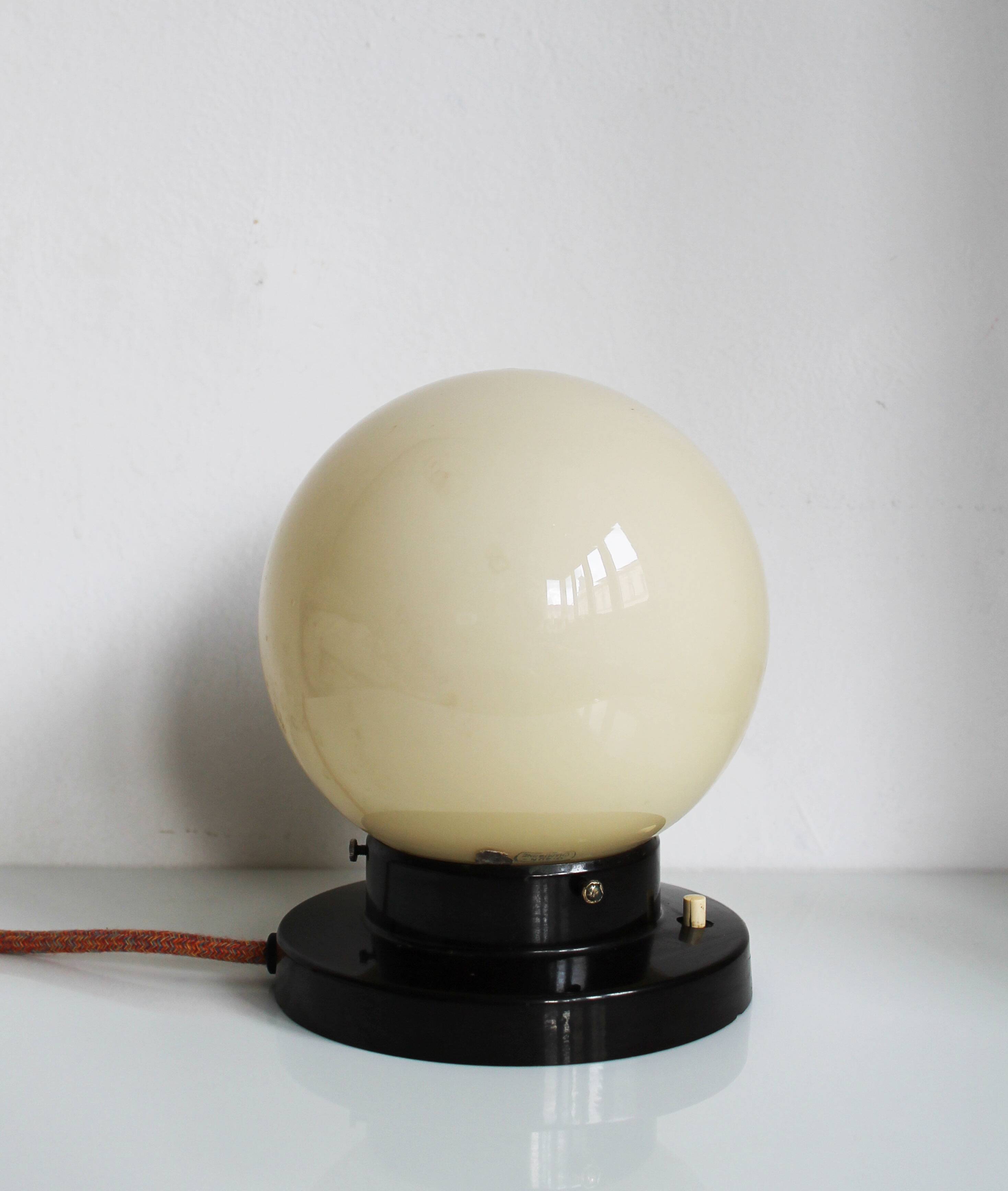 Lampe Bakélite fonctionnelle originale des années 1930 – Lumière de table ou murale
