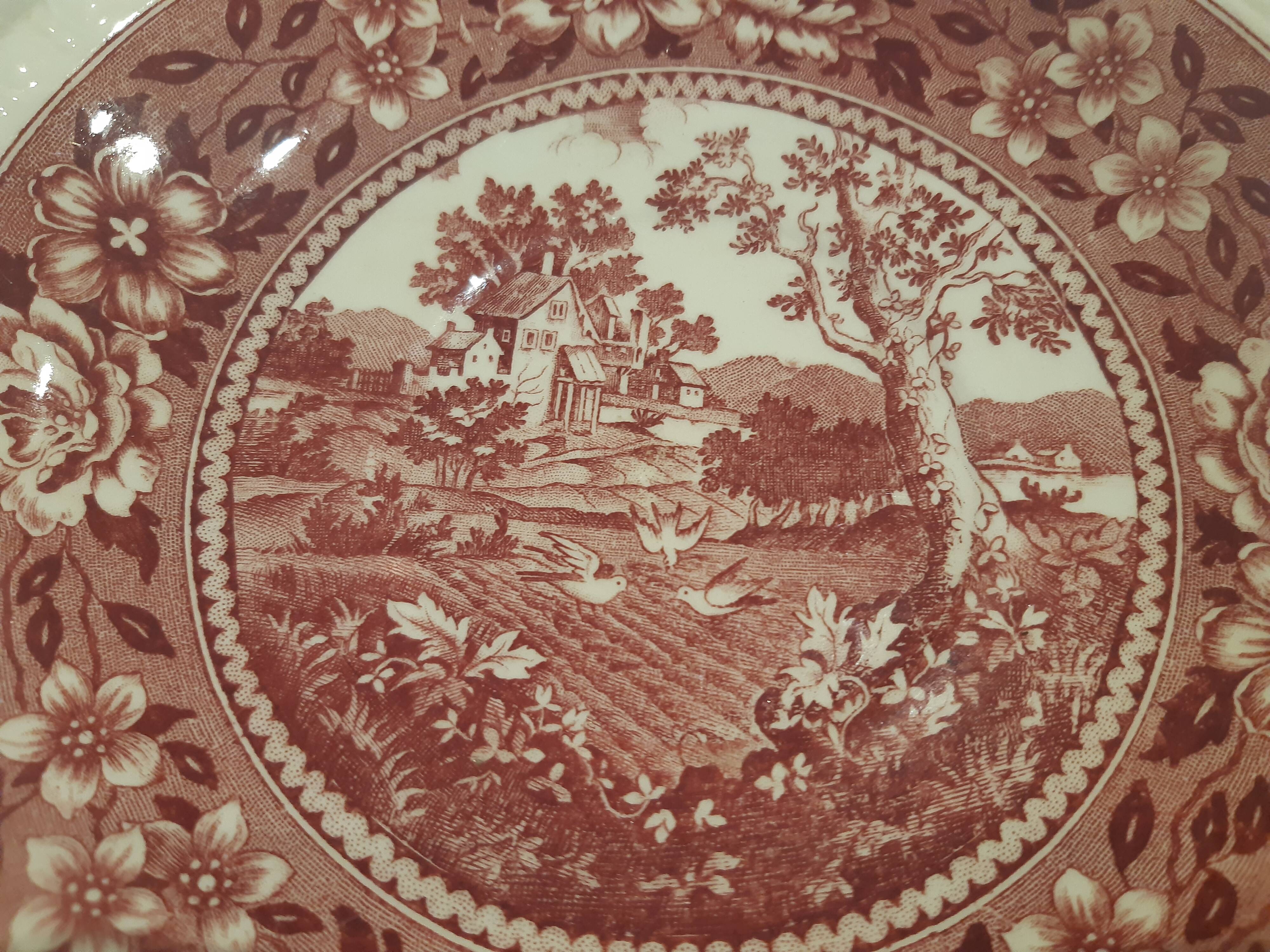 Old earthenware dessert plate, red country-style decoration by Villeroy and Boch.