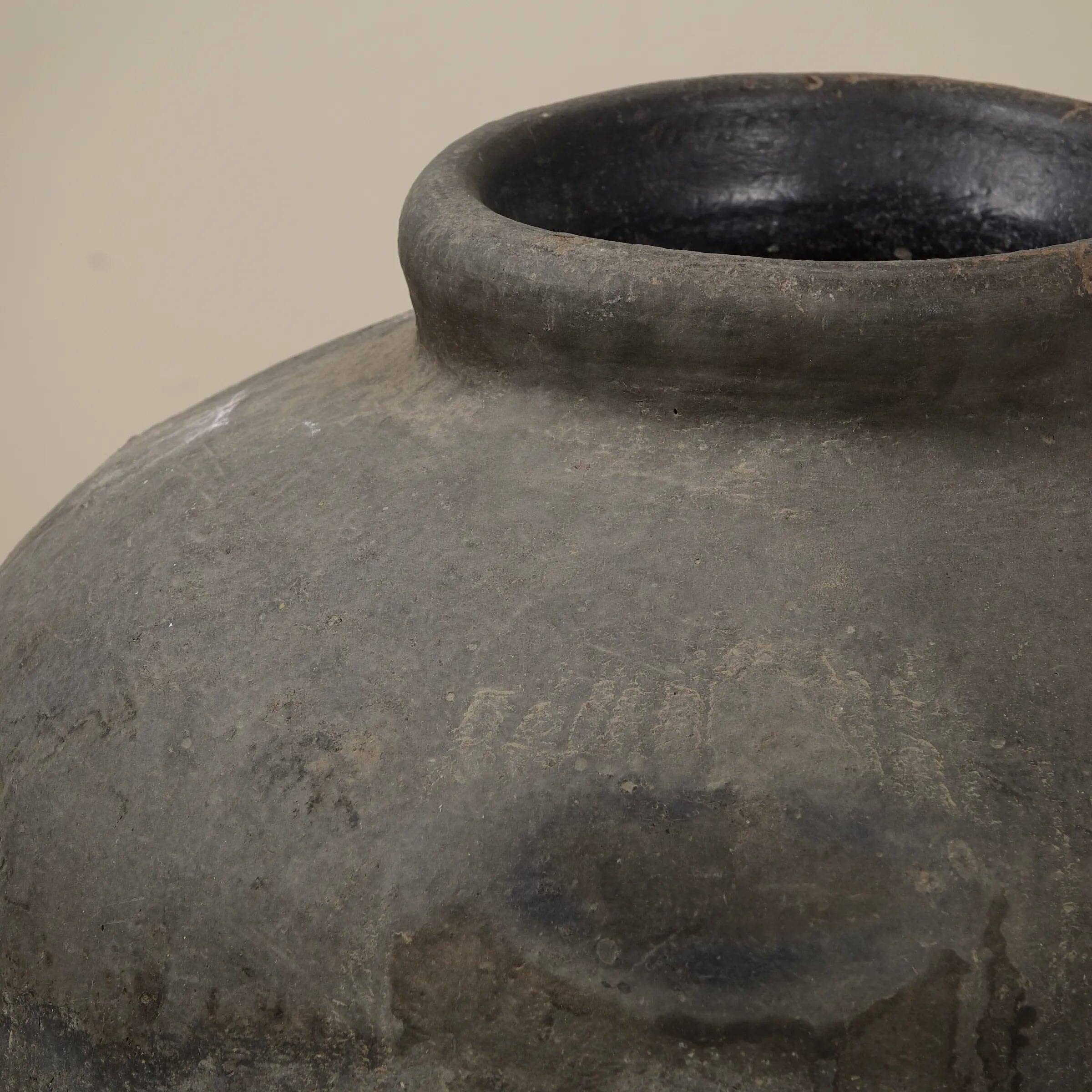 Nadi - Indian Terracotta Jar No. 2