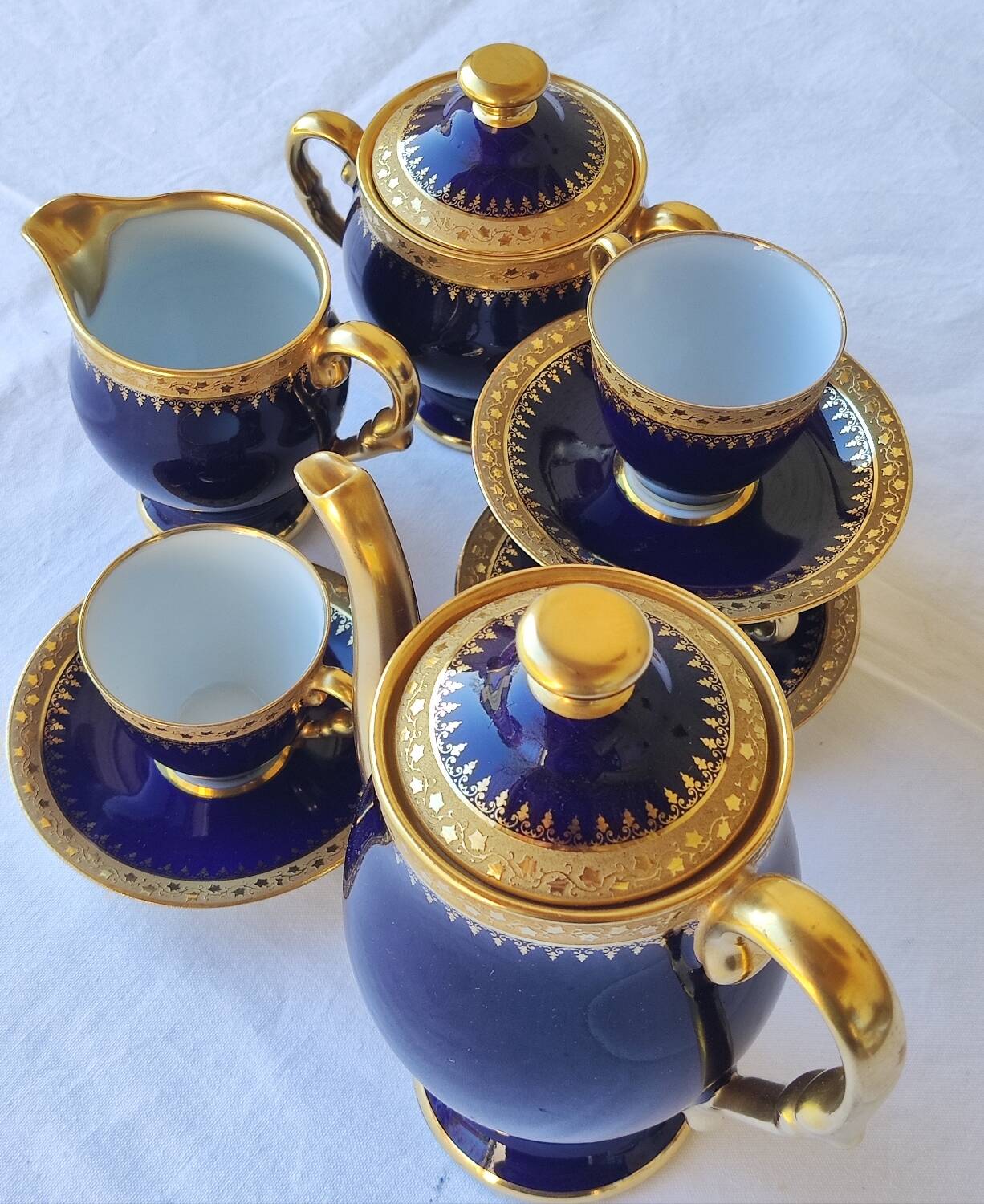 Blue and gold coffee service - Limoges porcelain
