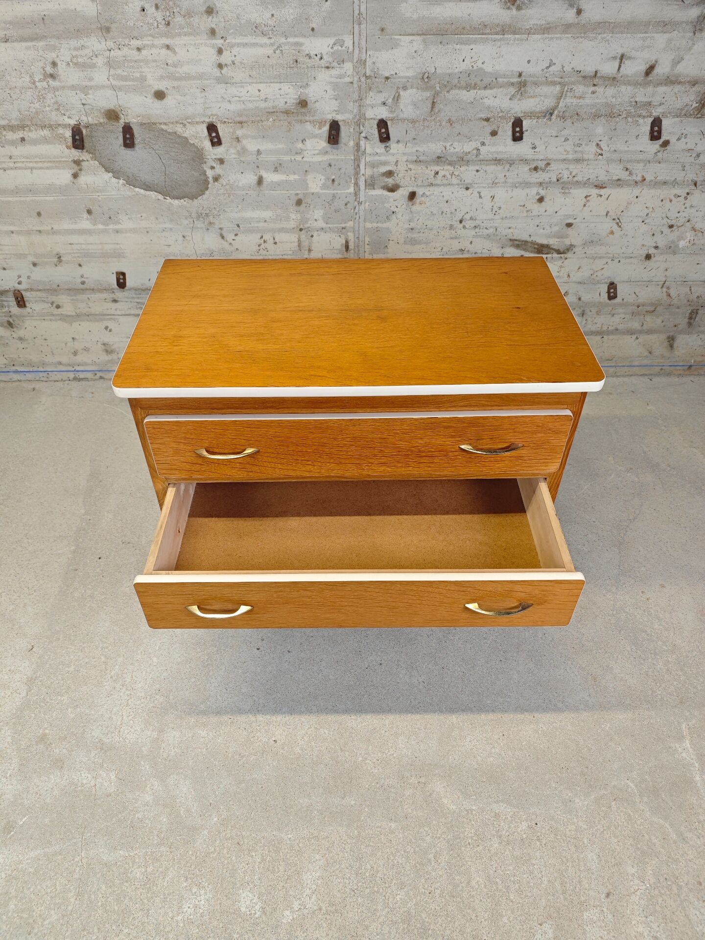 Vintage chest of drawers / desk