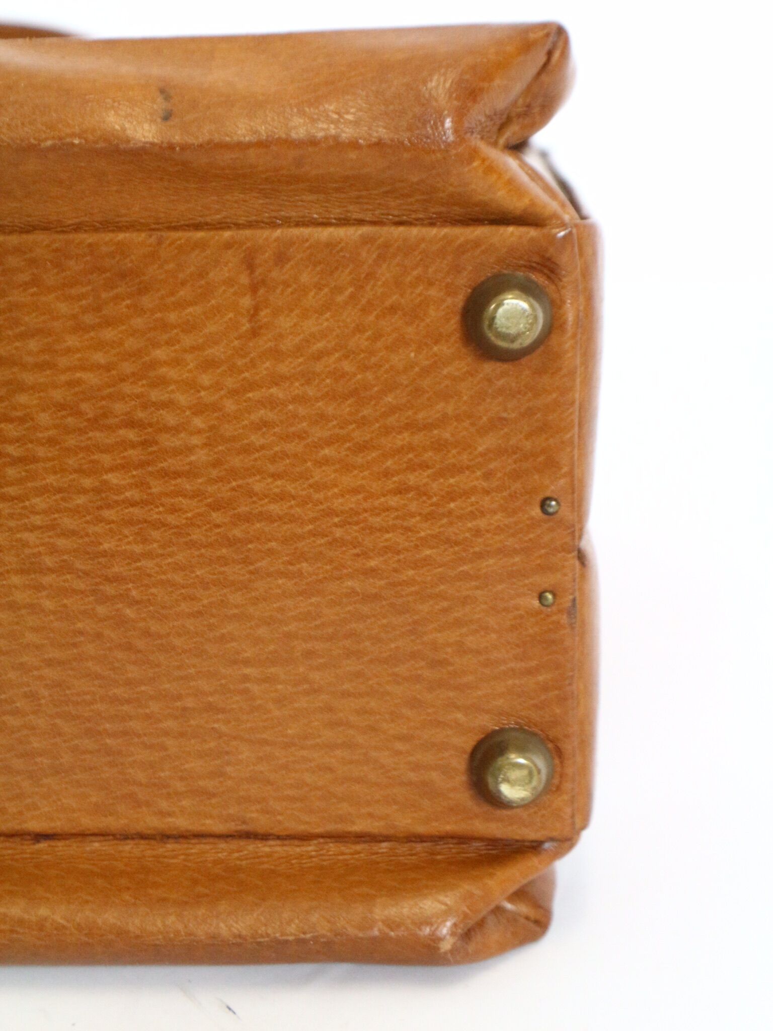 Set three vintage leather suitcases