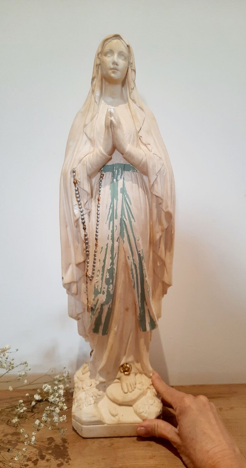 Statue plaster St Mary