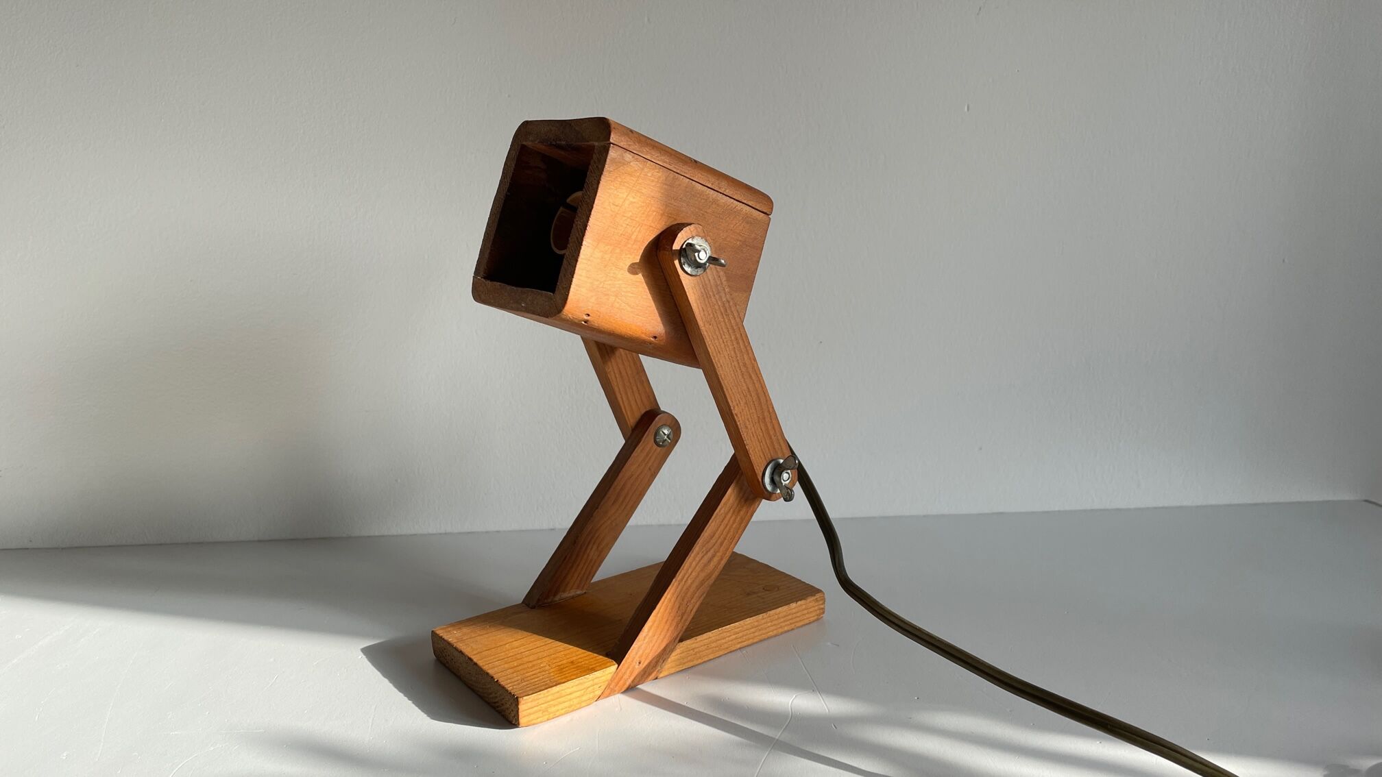 Articulated wooden lamp 70s/80s