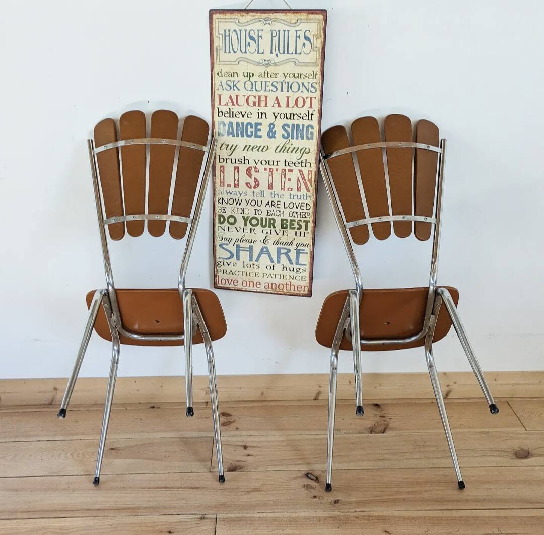 Suite of 6 “Petals” chairs circa 1970