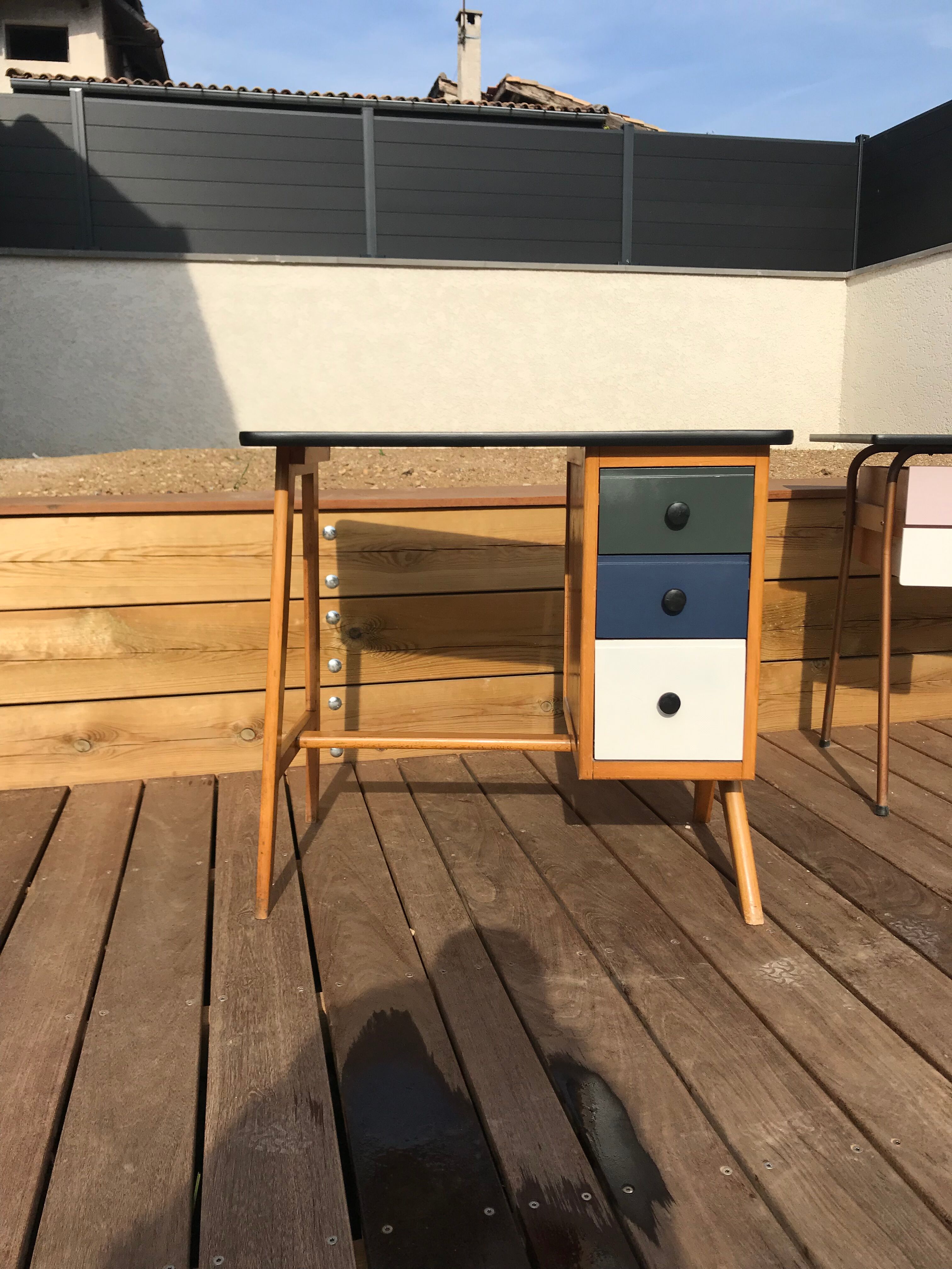 Bureau vintage des années 50 revisité