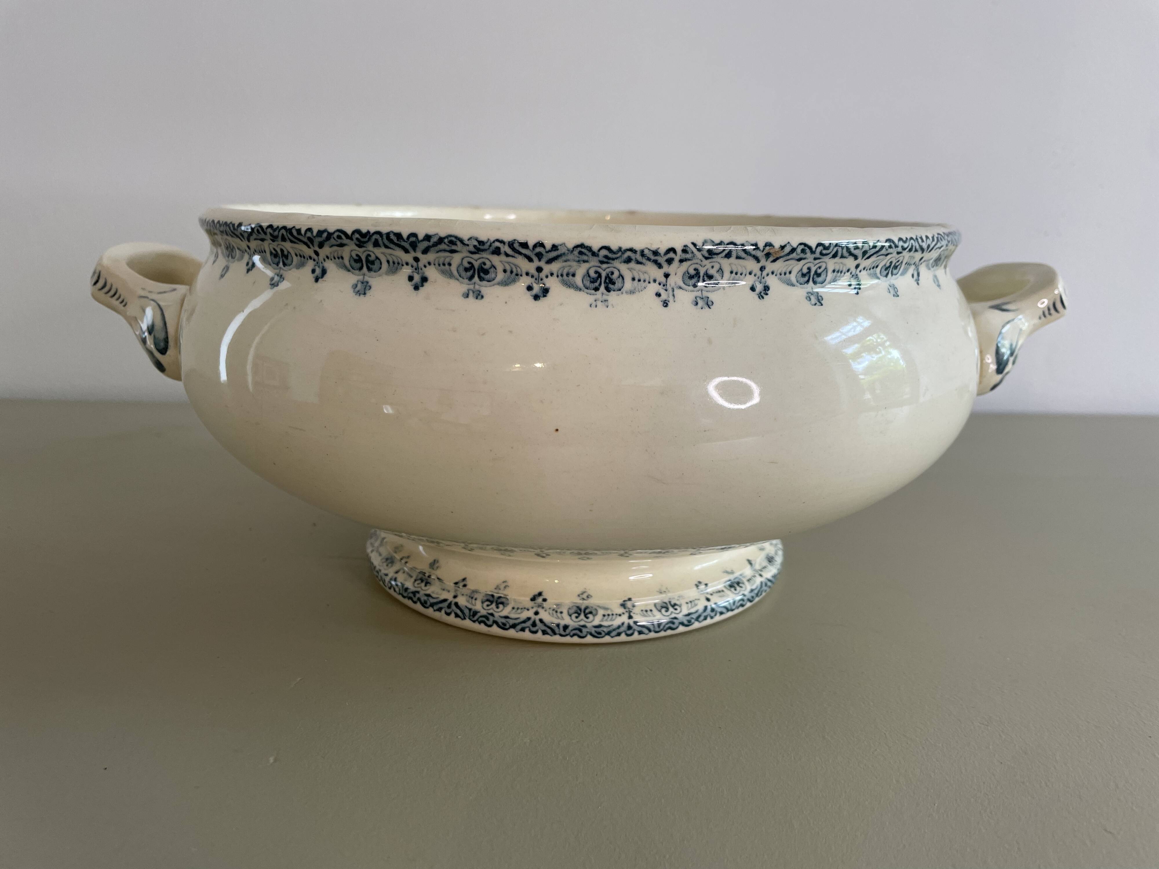 Discovered iron earthenware soup tureen