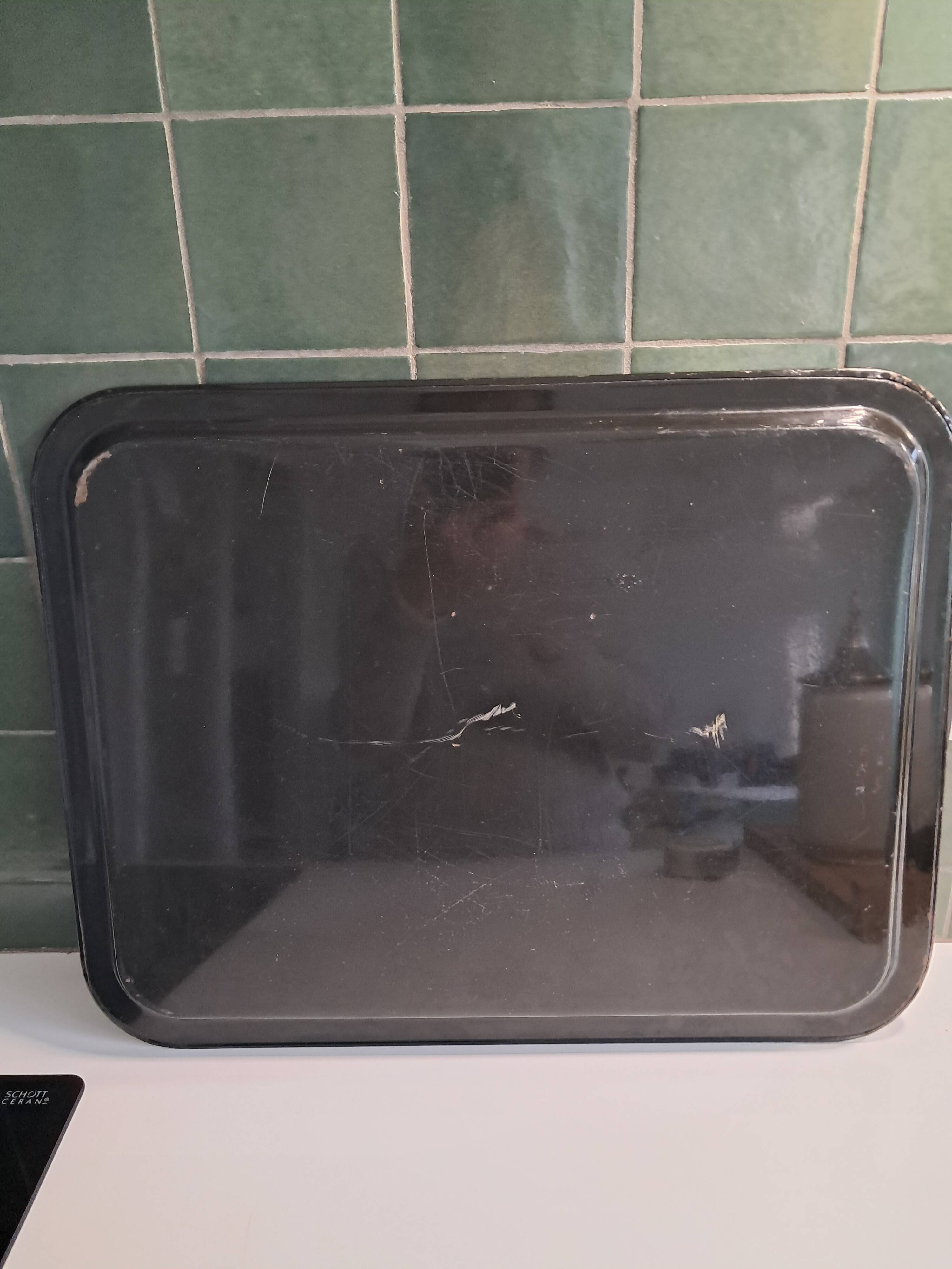 Painted sheet metal tray