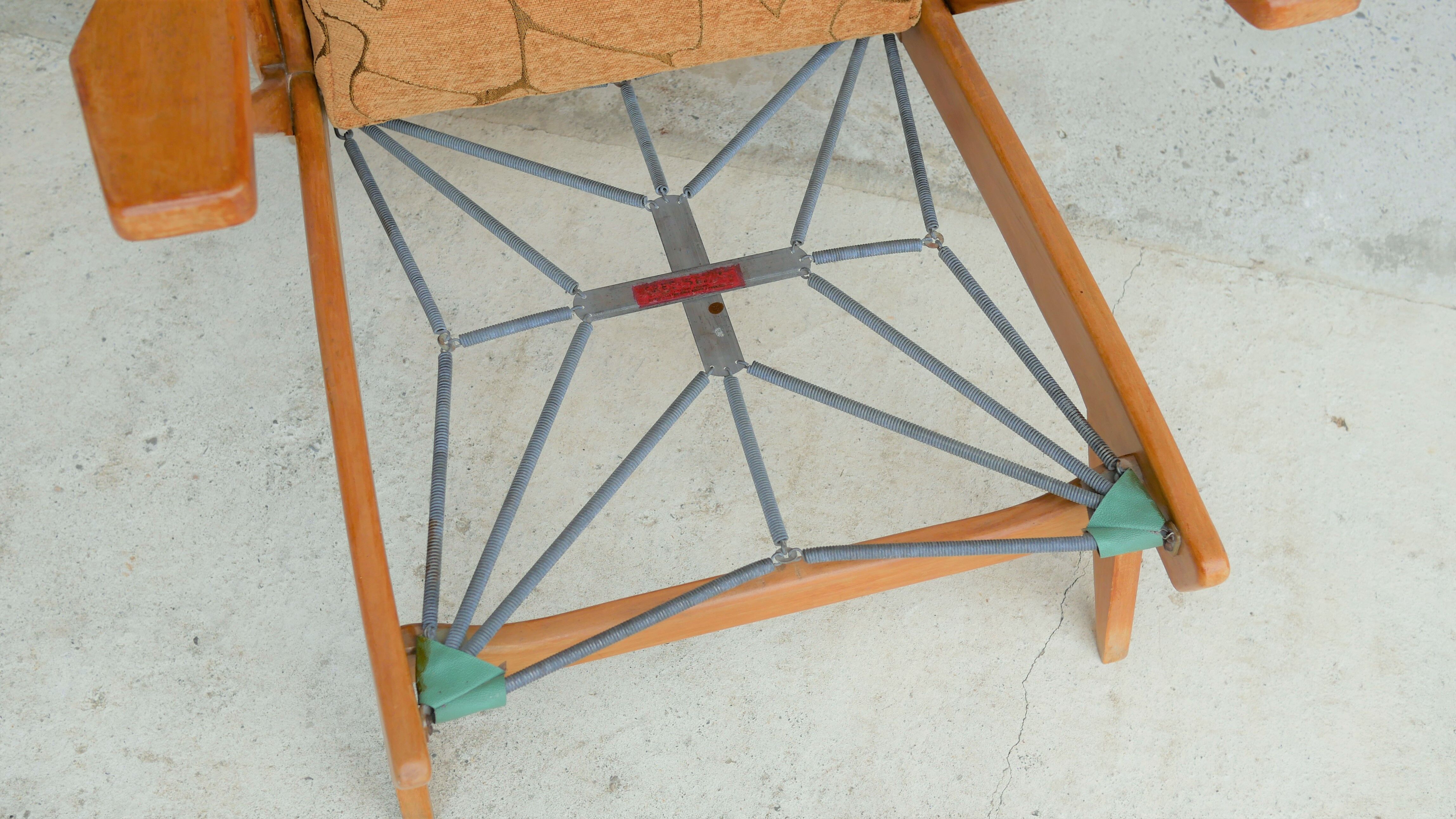 "FS 141" chair by Free-Span editions