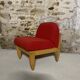 Chauffeuse vintage tissu rouge et bois clair