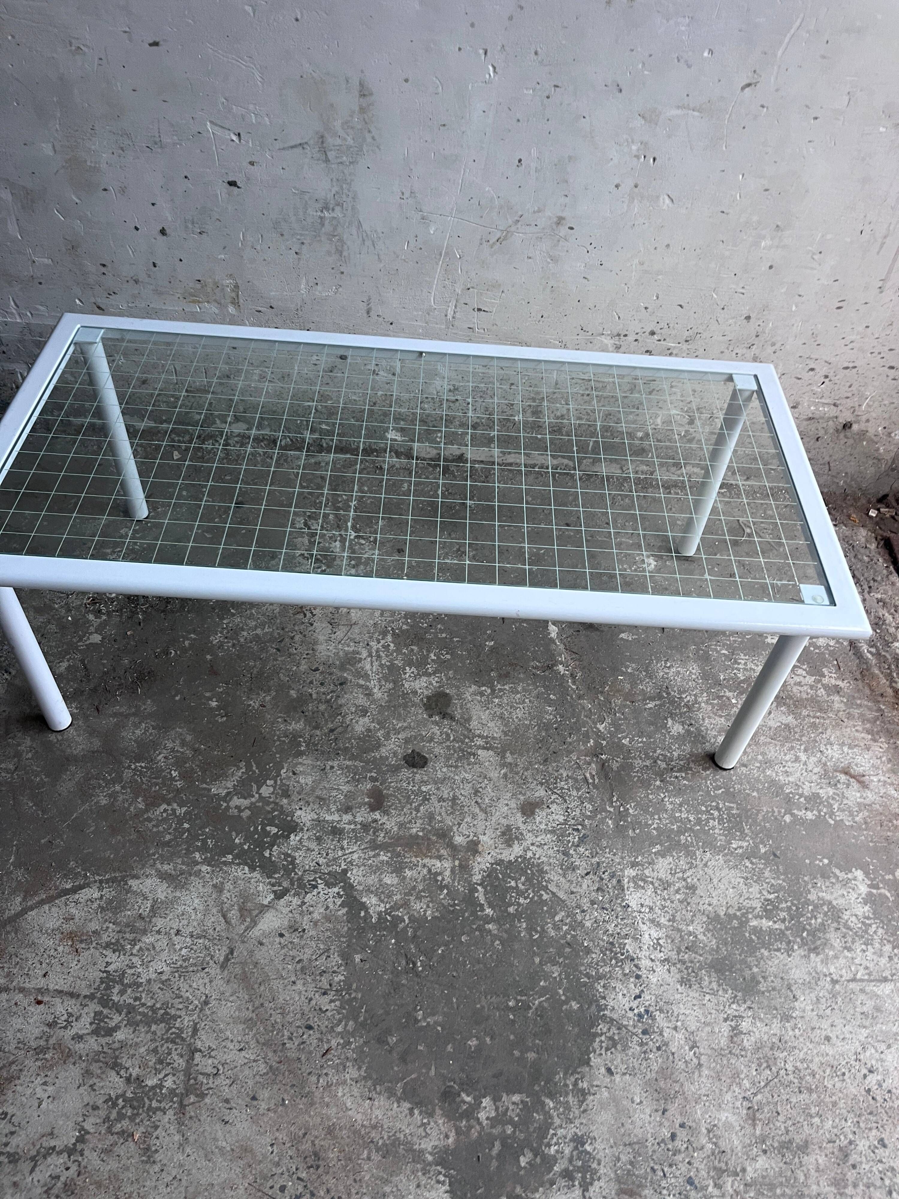Vintage Italian coffee table by Fly Line, 1980s.