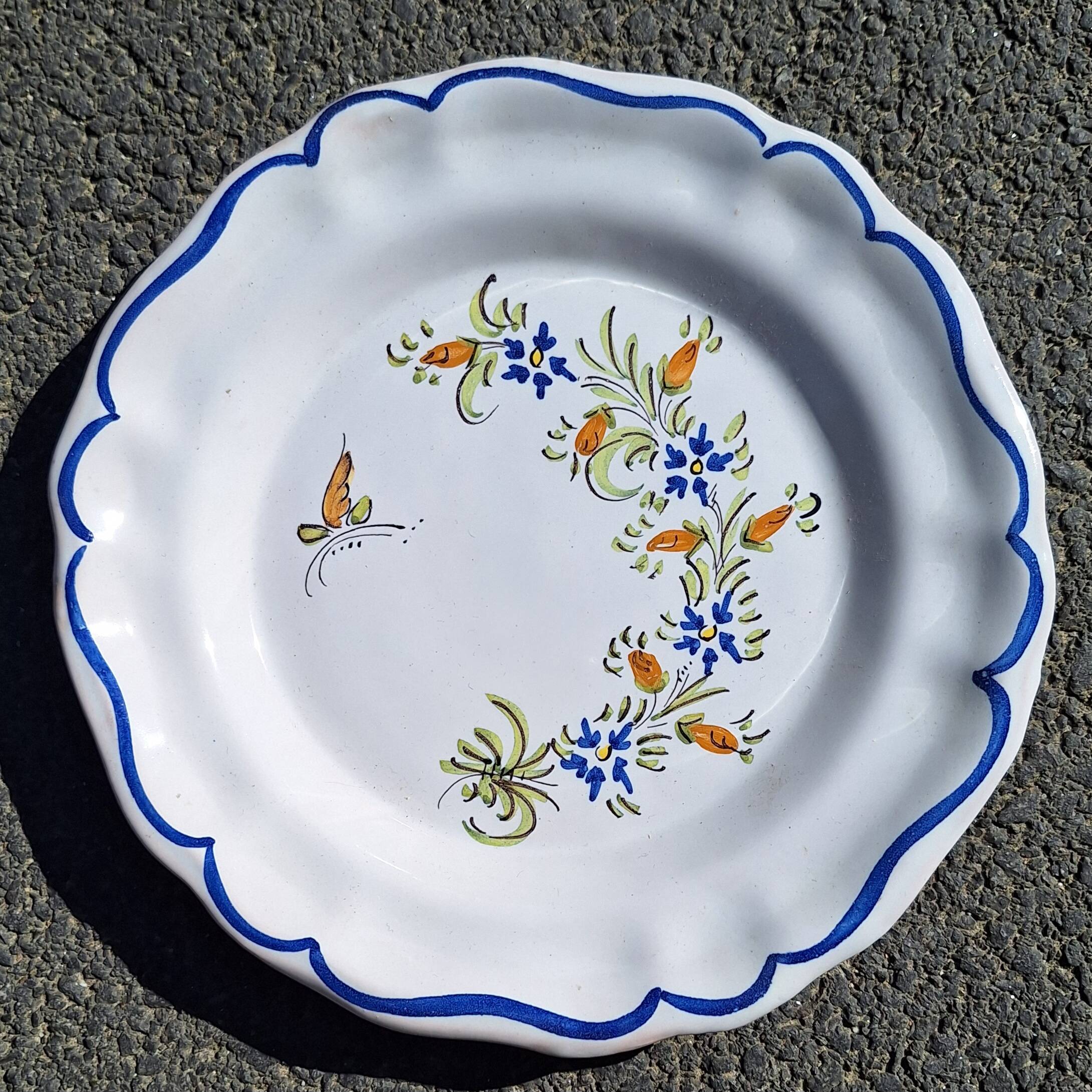 Earthenware plate from Martres Tolosane