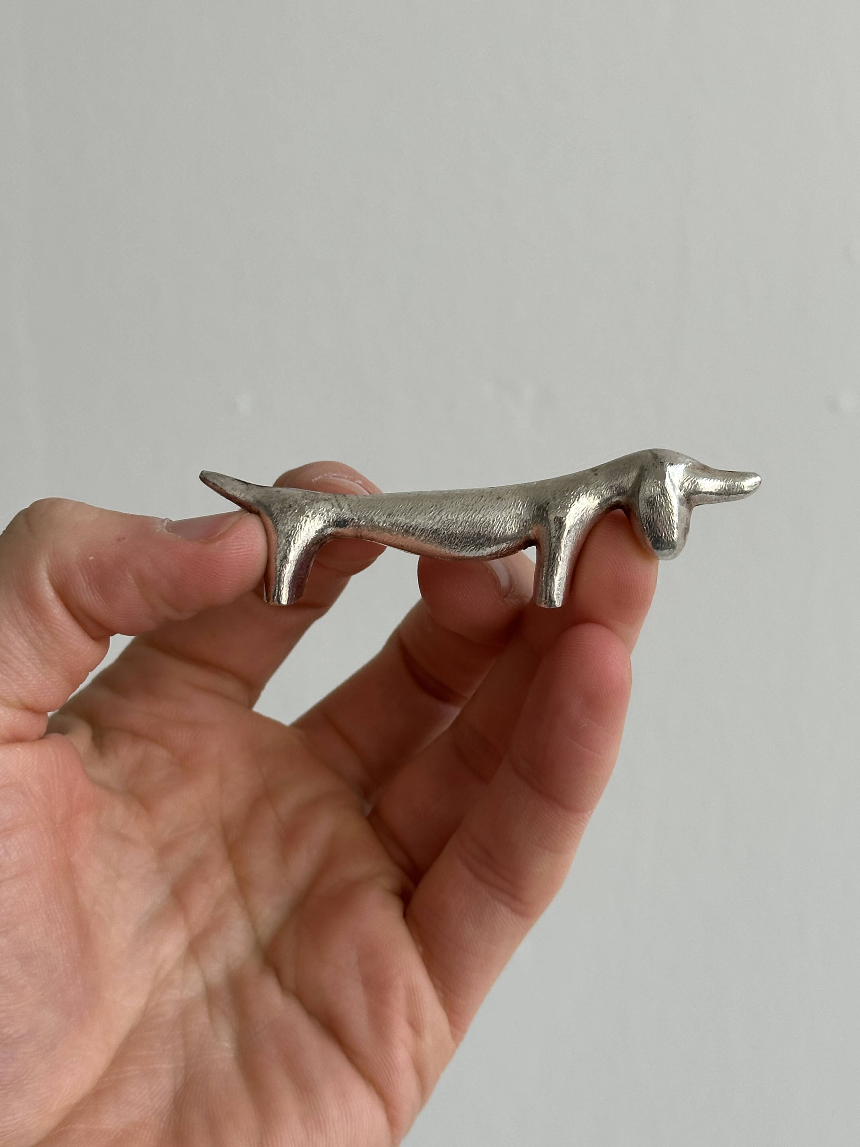 6 metal dachshund knife holders