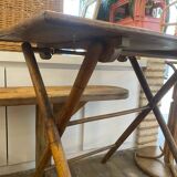 Folding table