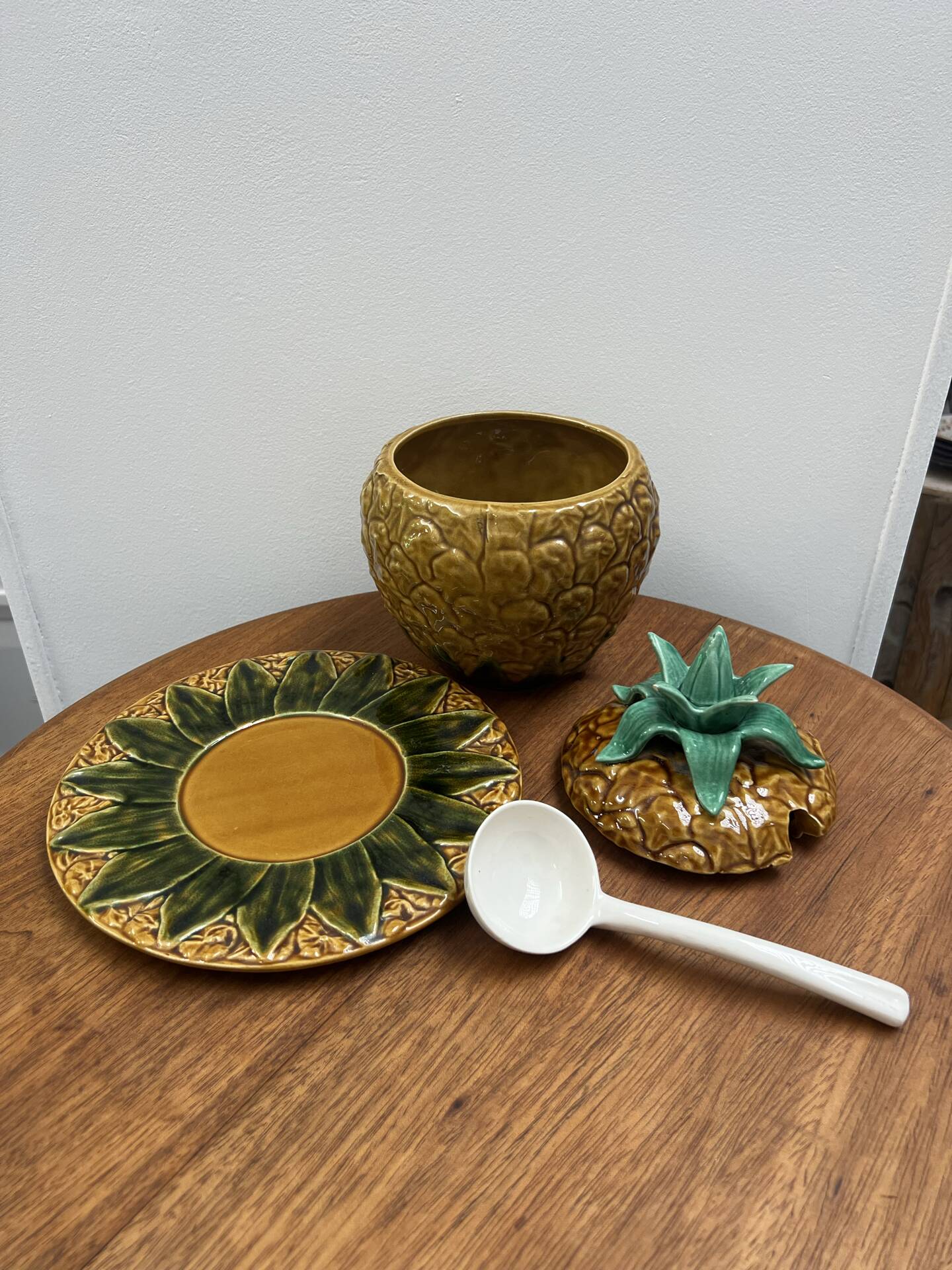 Pineapple trompe l'œil soup tureen - 1960