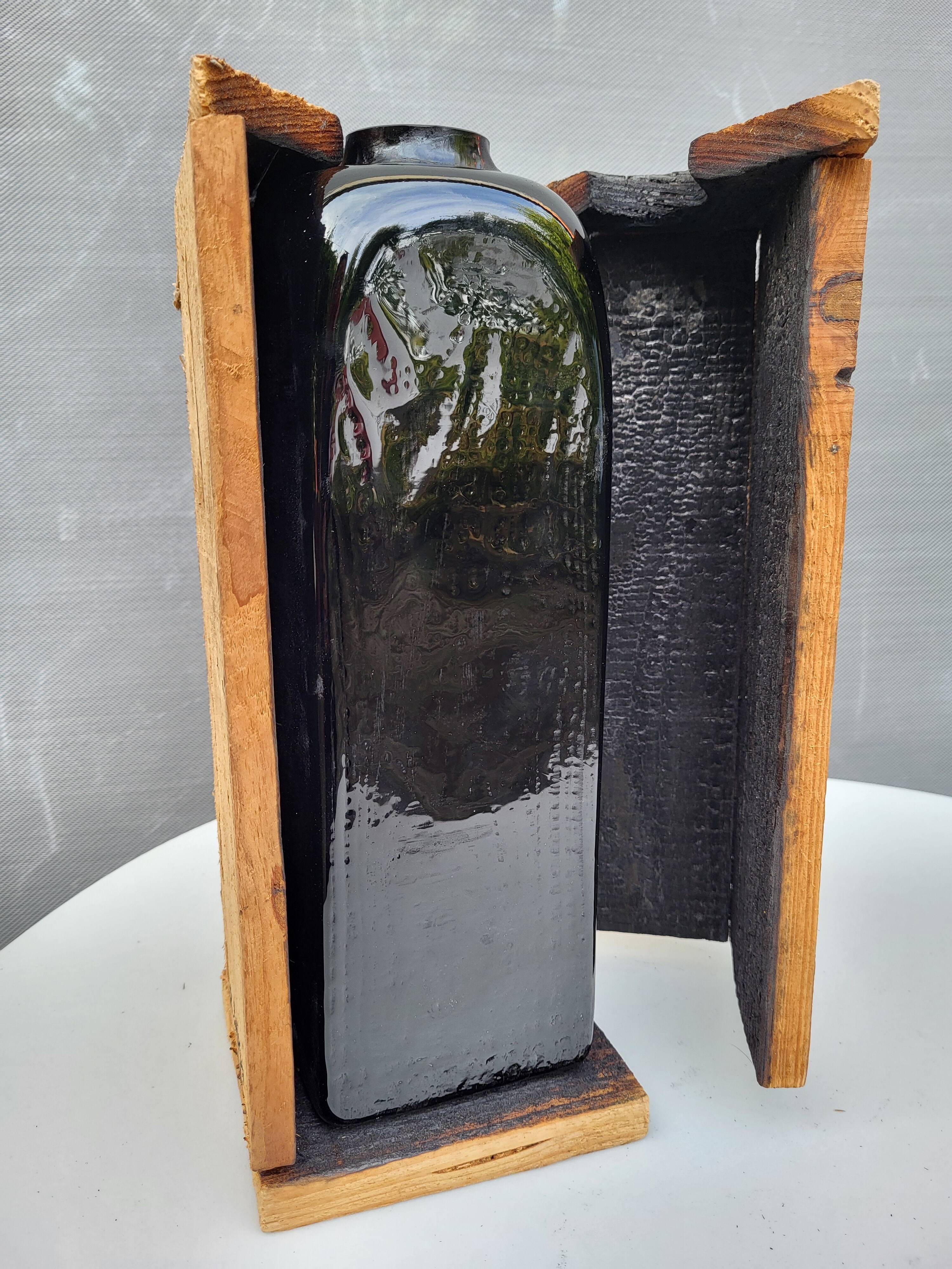 Wabi-Sabi glass vase with burnt wood mold