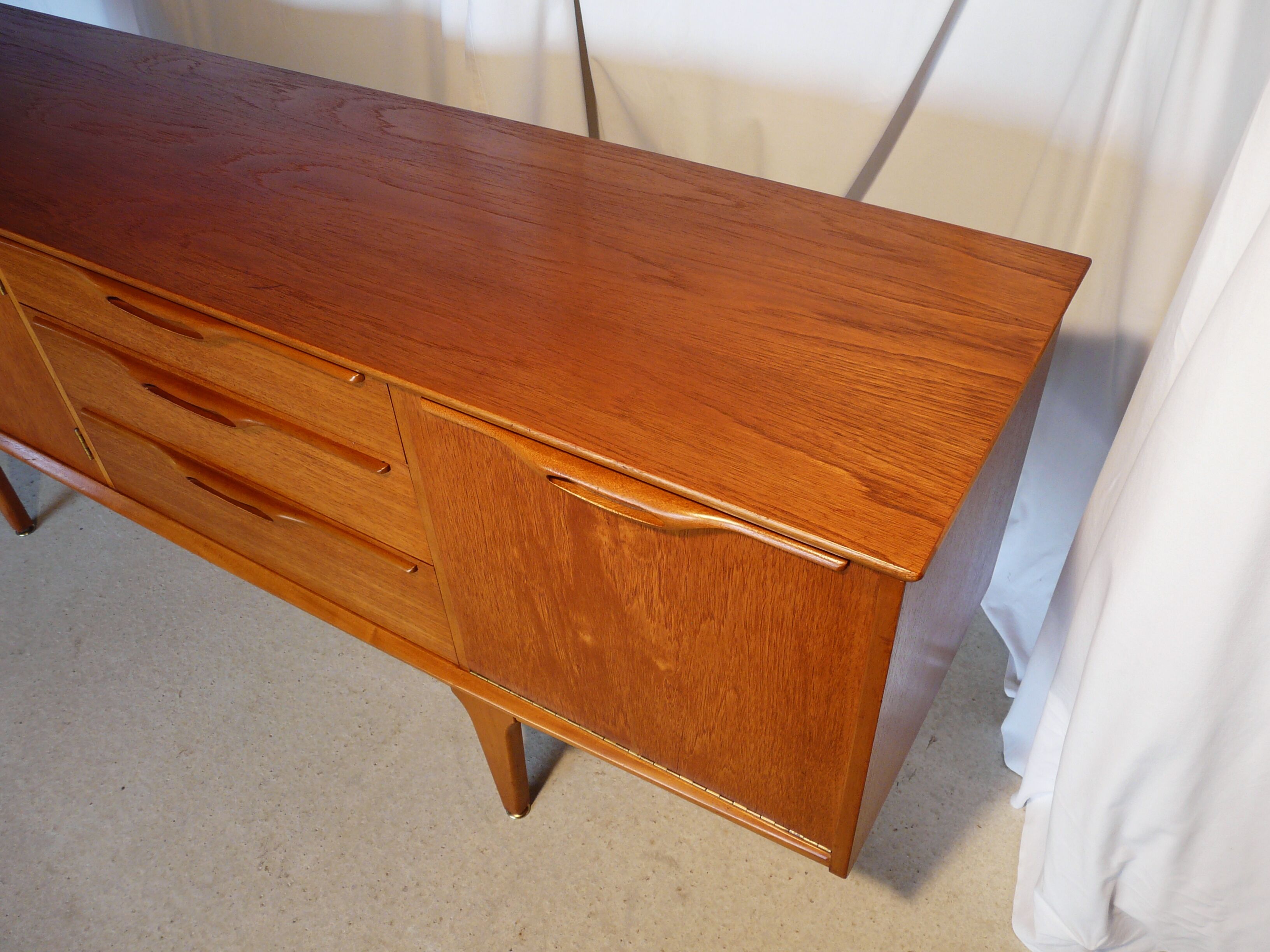 Sideboard scandinavian teak Jentique