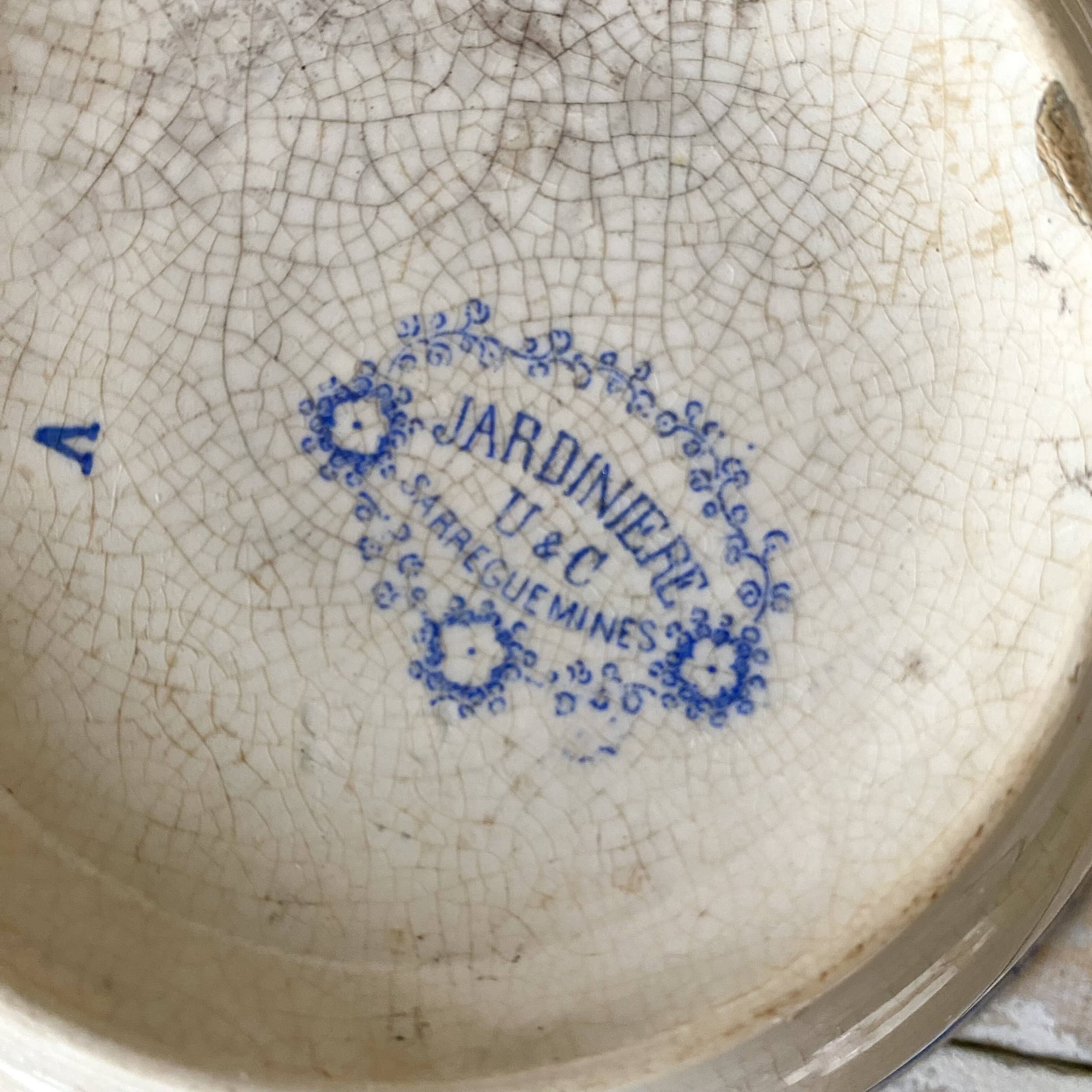 Bowl, earthenware dish from Sarreguemines, planter model.