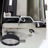 Remington travel-deter Deluxe typewriter with  case
