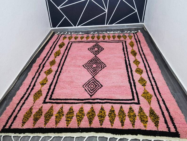 Handmade Berber pink rug 250cmx150cm