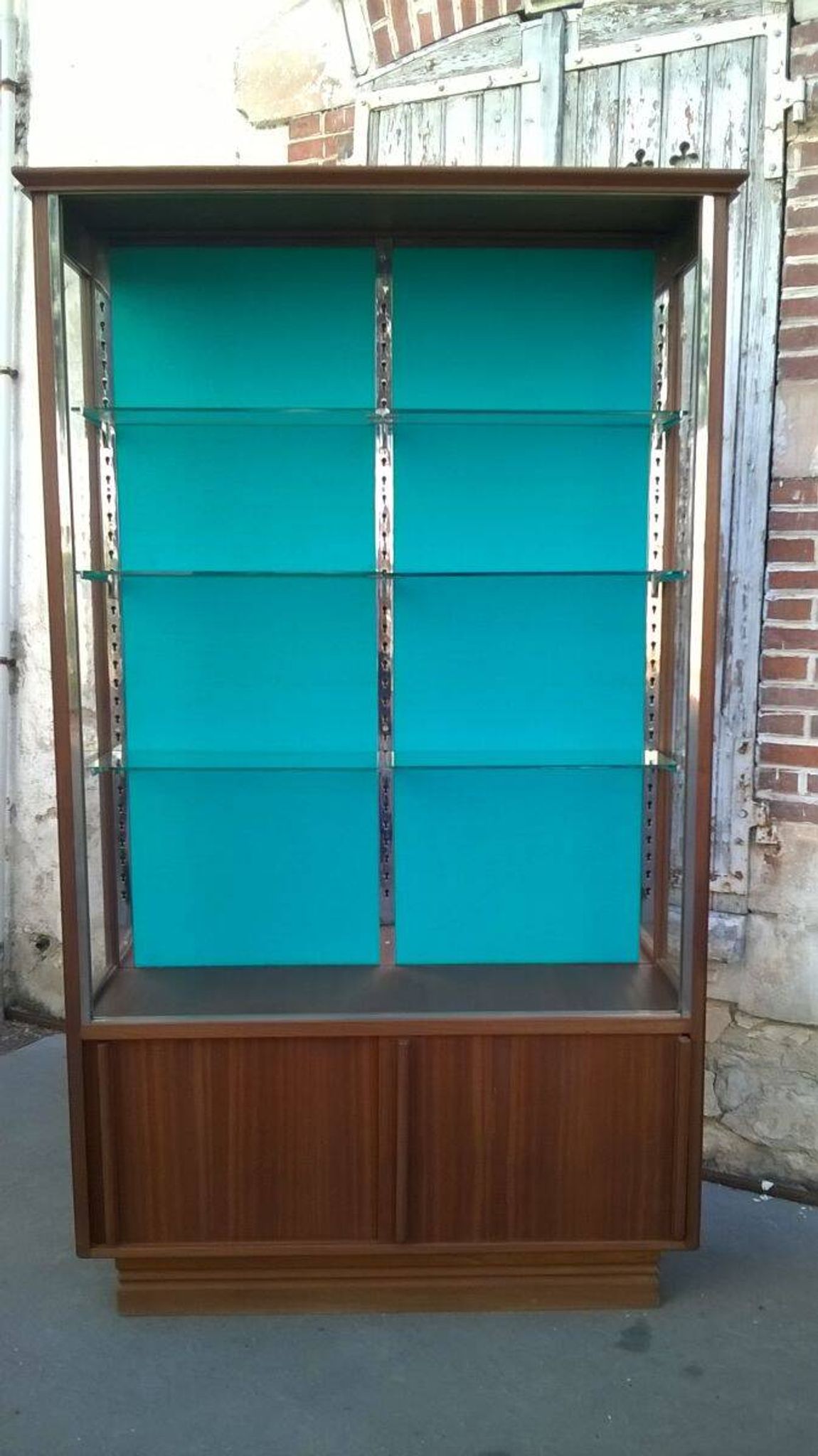 Superb teak display cabinet from the 1960s.