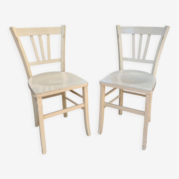 Ensemble de 2 chaises en bois peint