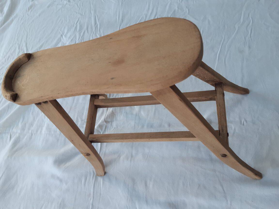 Wooden footrest