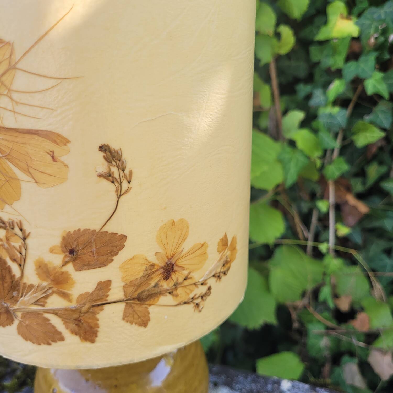 Handmade lamp in mustard glazed ceramic, vegetal lampshade