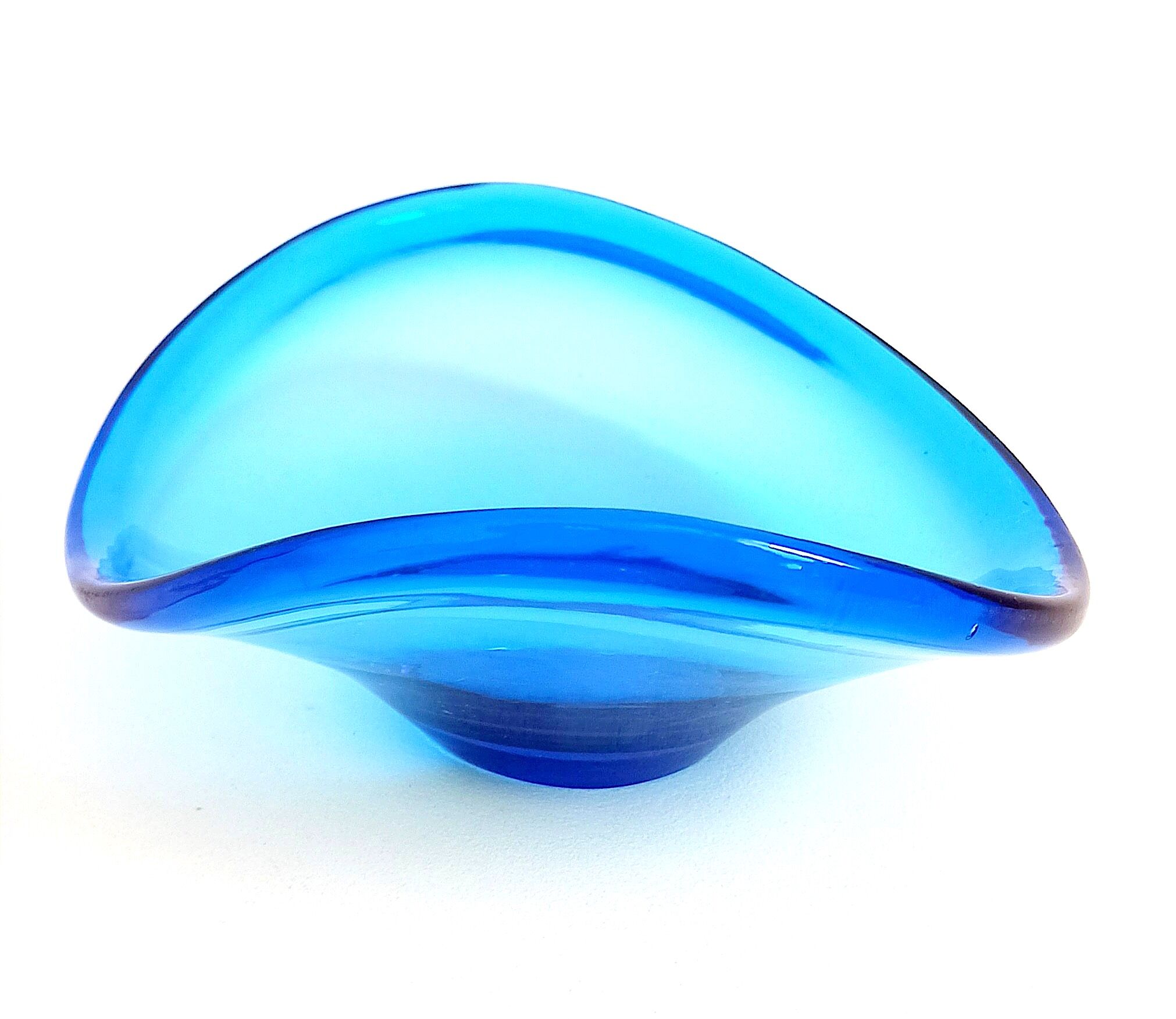 Empty pocket Lotta Petterson blue glass