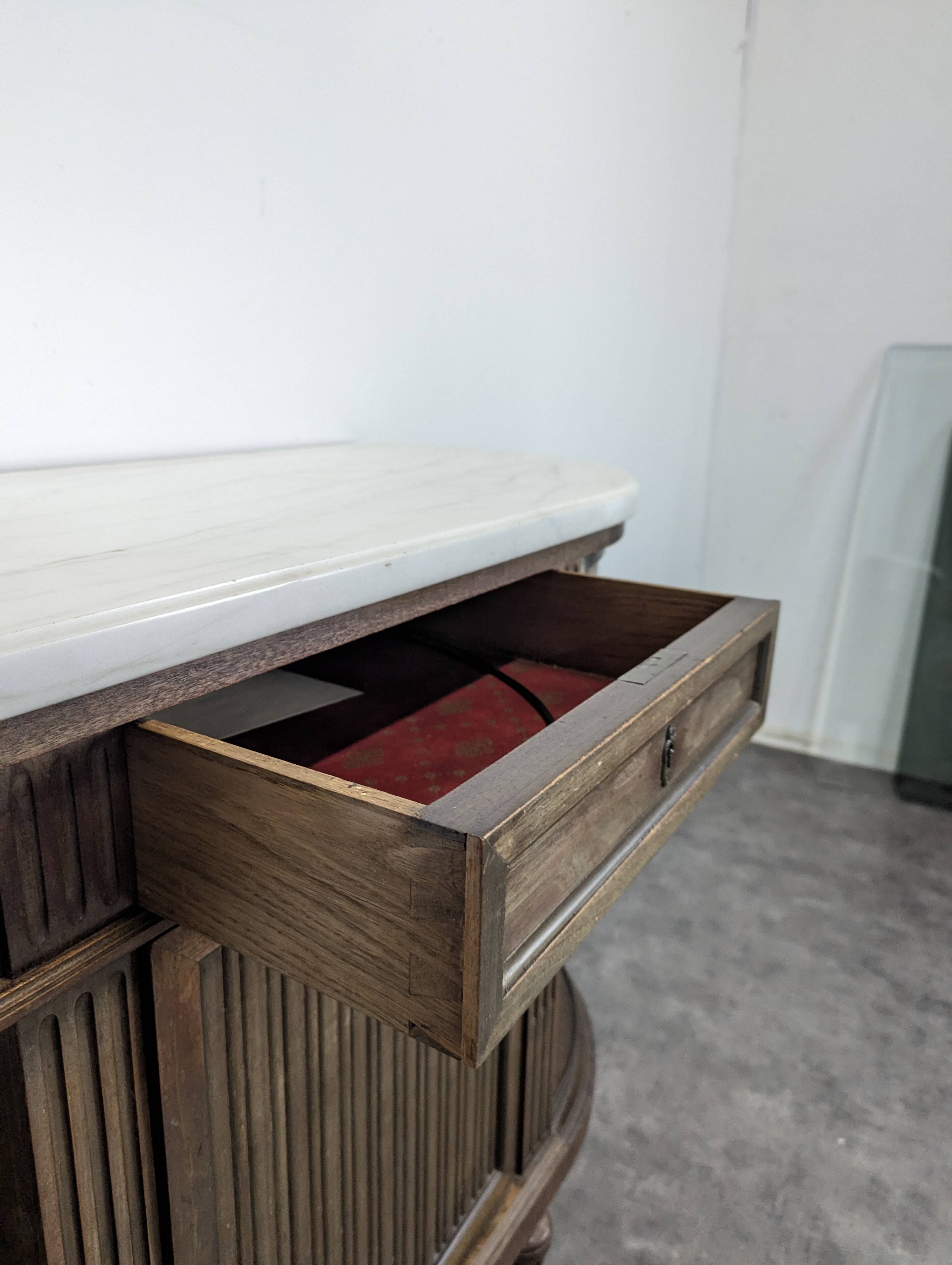 Louis XVI style dessert table in mahogany, late 19th century.