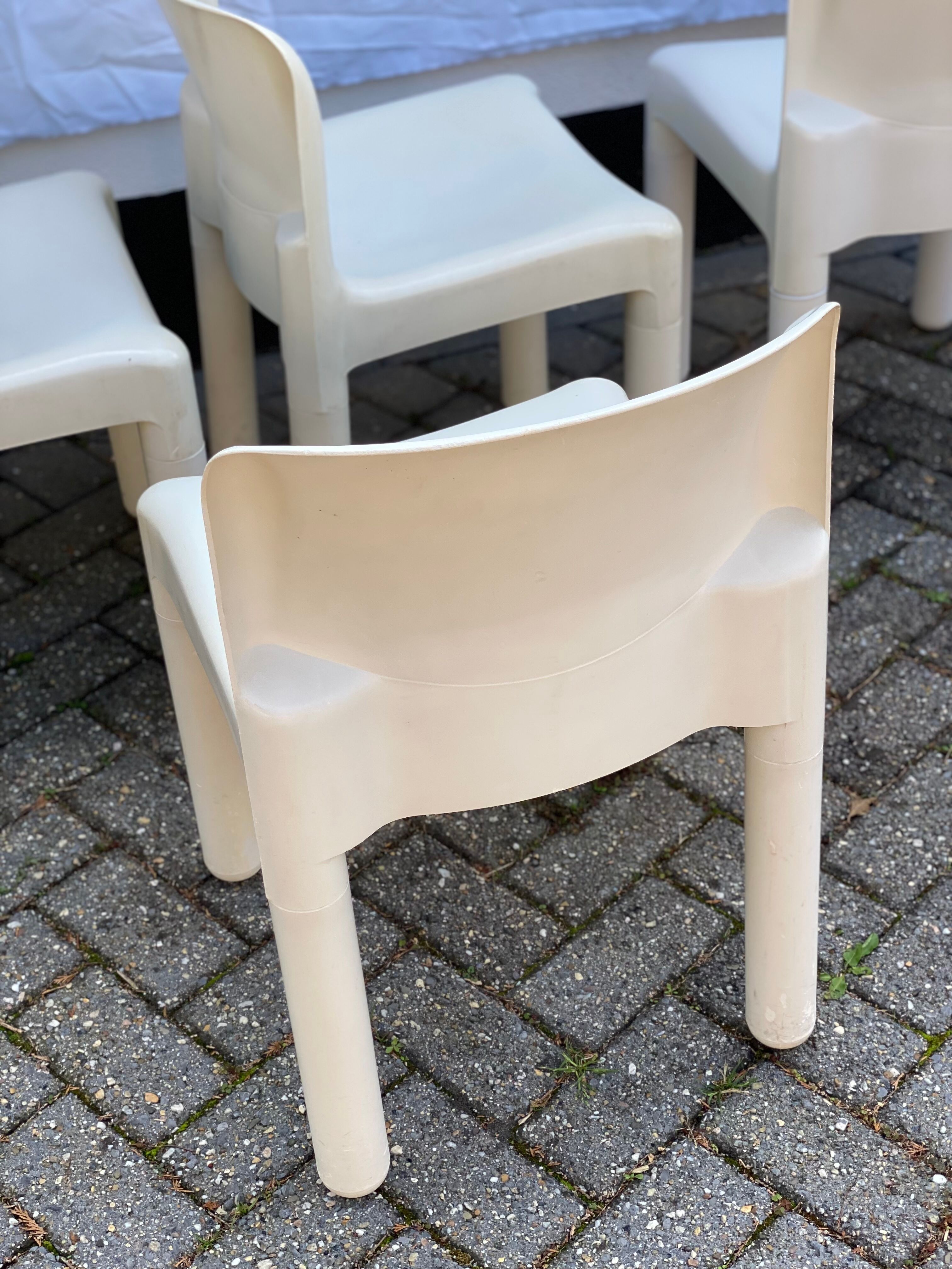 4 chairs model 4875 by Carlo Bartoli for Kartell